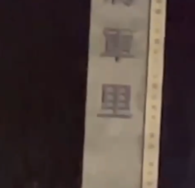 事發現場位在鬧區。(翻自《51吃瓜網》)