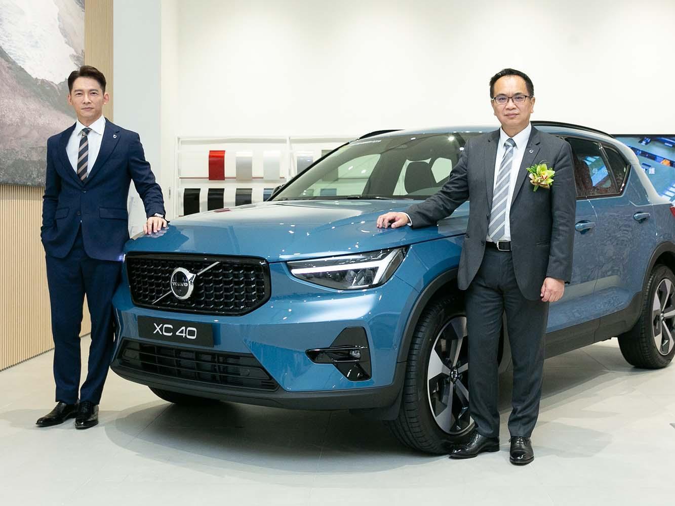 藝人溫昇豪也擔任一日業務，將剛上市的XC40 T2交付給車主。