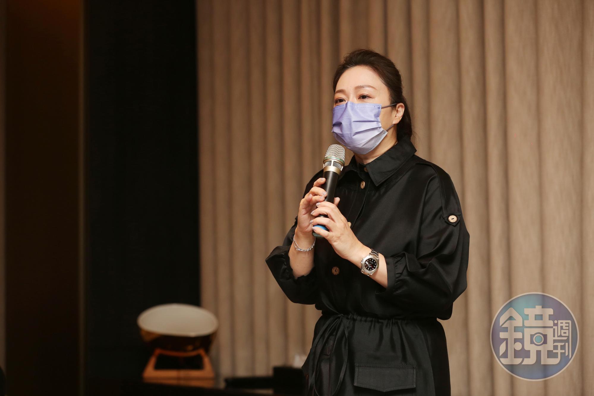 國泰飯店觀光事業總經理暨執行長莊琬華，今（31）日在10週年記者會上表示，展望未來，國泰將積極推展管理顧問事業，目前至少已收到有5組海內外業主委託案件，預計在3到5年內陸續完成。