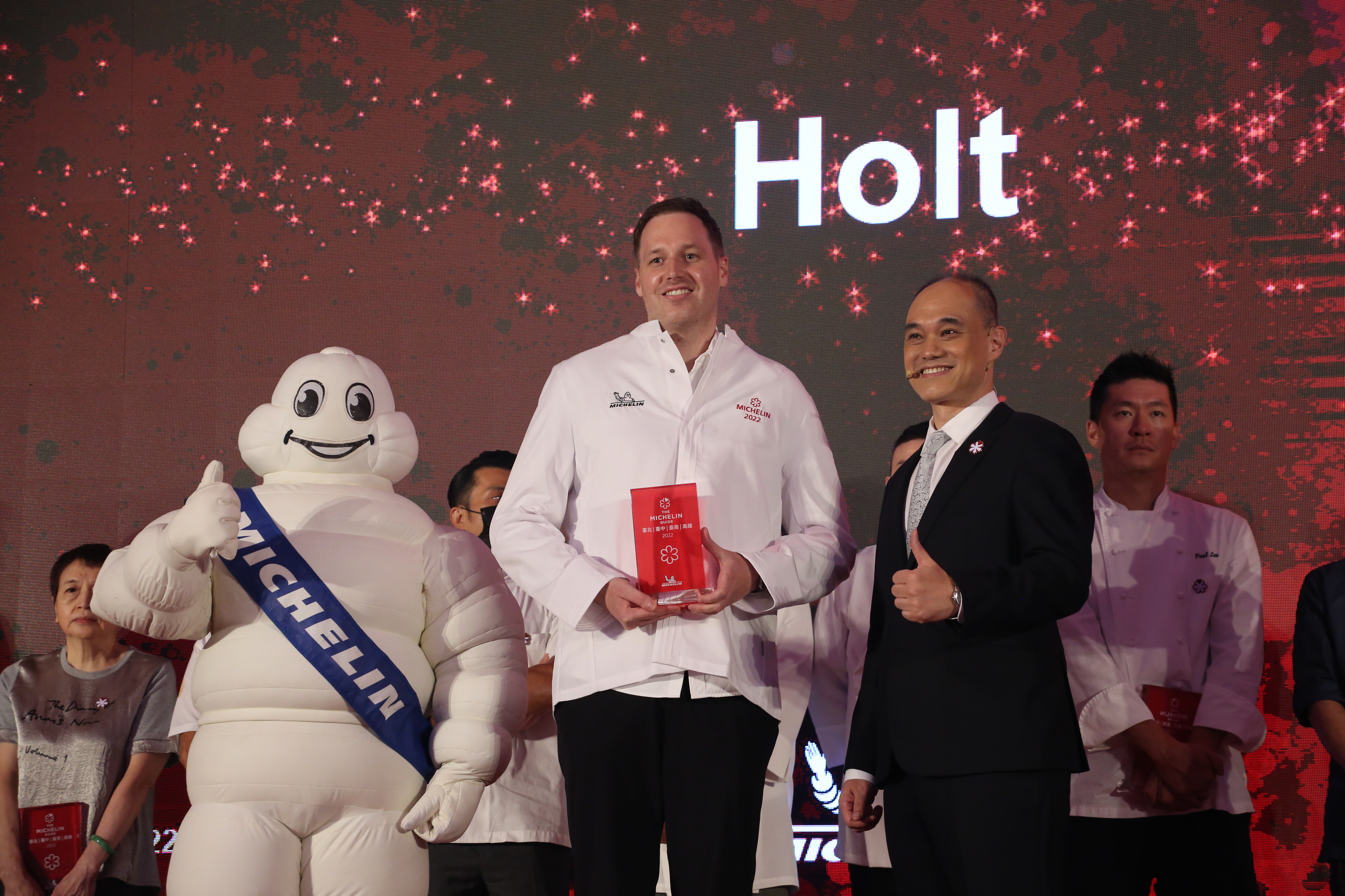 當代歐式料理「Holt」摘得2022米其林一星，加拿大籍主廚Jeffrey Downs追求風味層次。