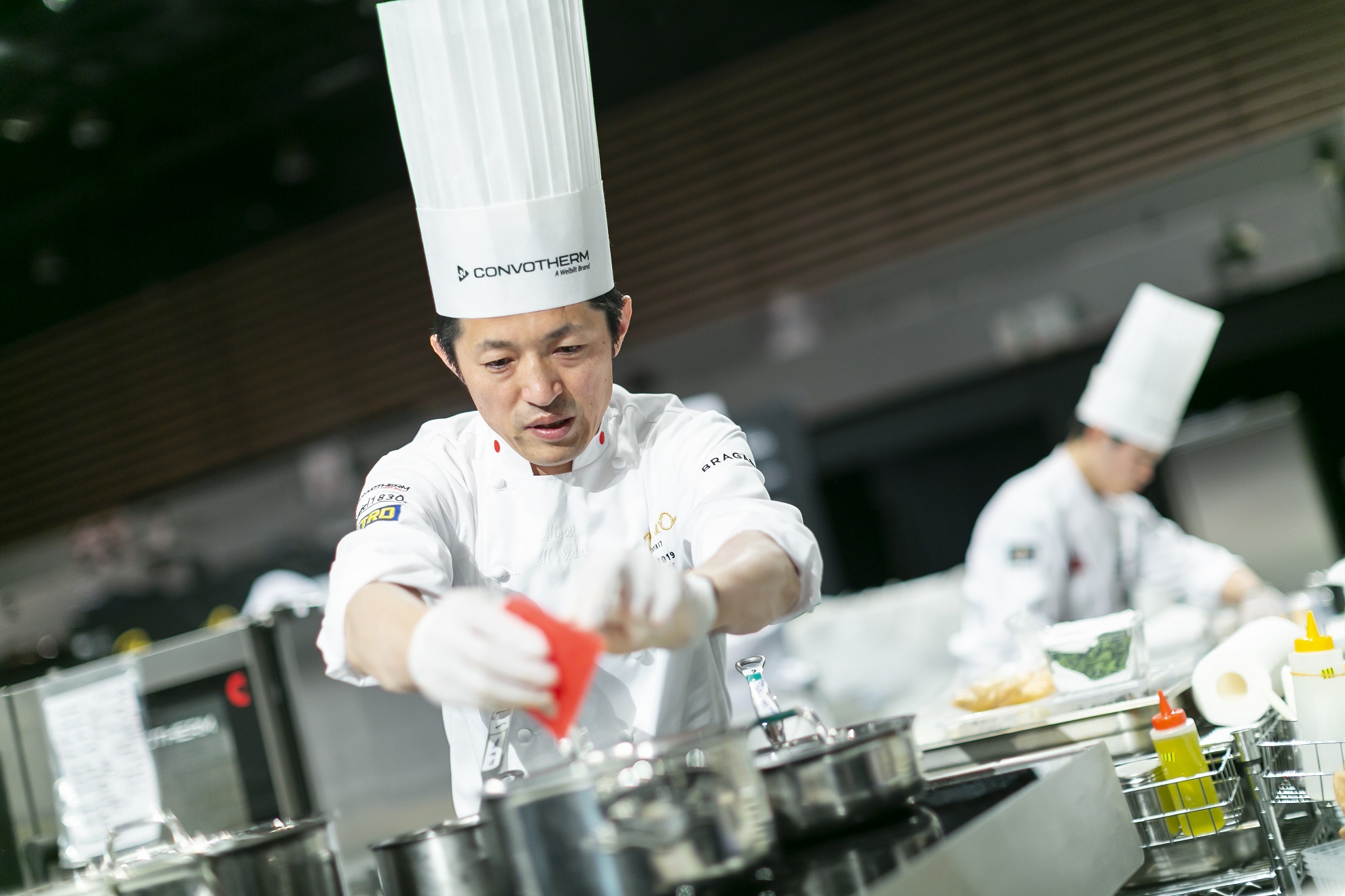 高山英紀主廚曾率領日本團隊奪下「包庫斯世界廚藝大賽」(Bocuse dOr)第5名。(台北亞都麗緻大飯店提供)