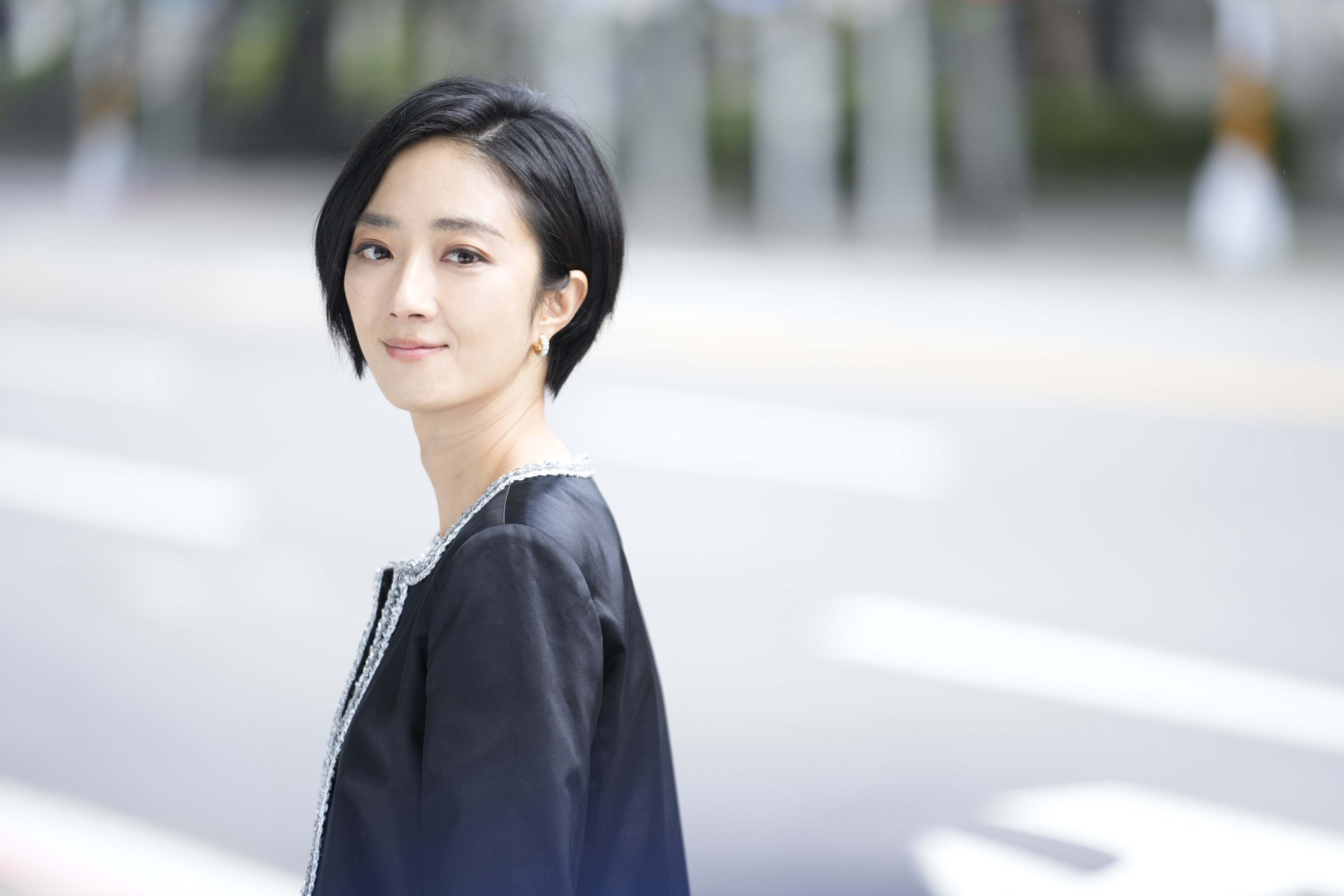 桂綸鎂原訂下週二為全新影集出席記者會，但今宣布因確診取消。（Disney+提供）