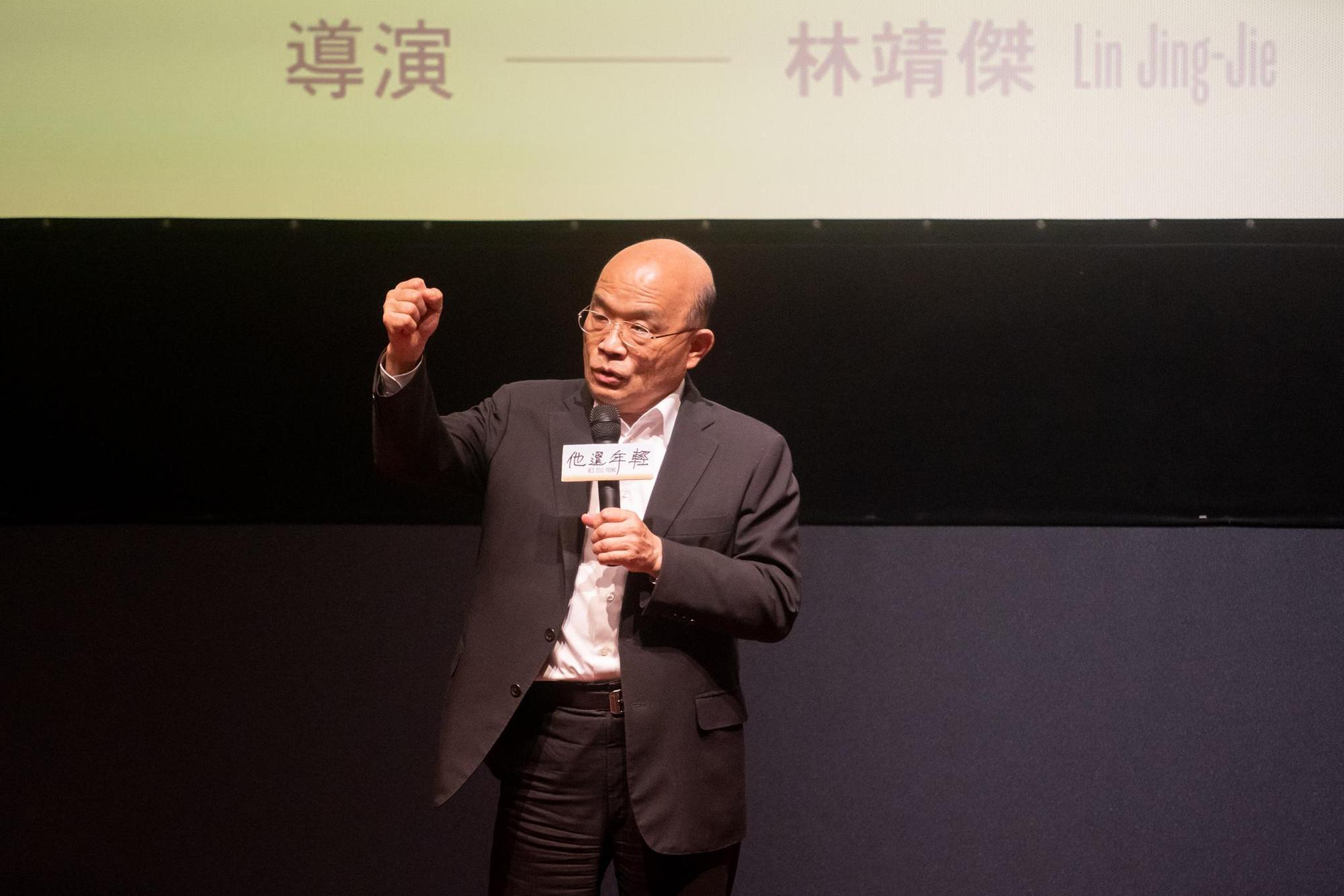 行政院長蘇貞昌期望更多人知道吳晟對土地及社會參與的貢獻。（目宿媒體提供）