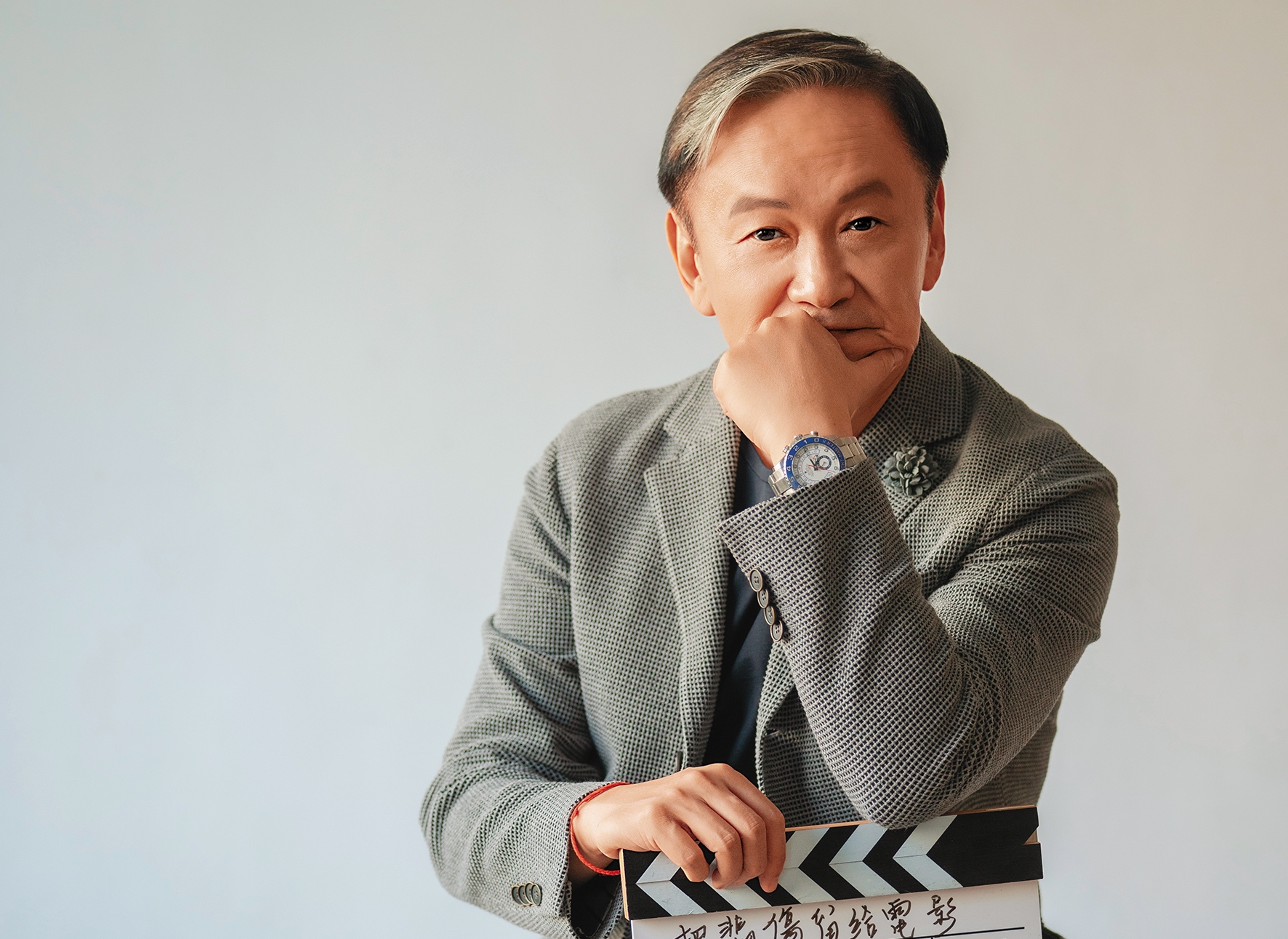 香港導演陳德森有不少膾炙人口作品，從場記、臨演做起的50年電影人生頗為曲折，新書還有他走過憂鬱症的康復經驗分享，中旬在台出版。（陳德森提供）