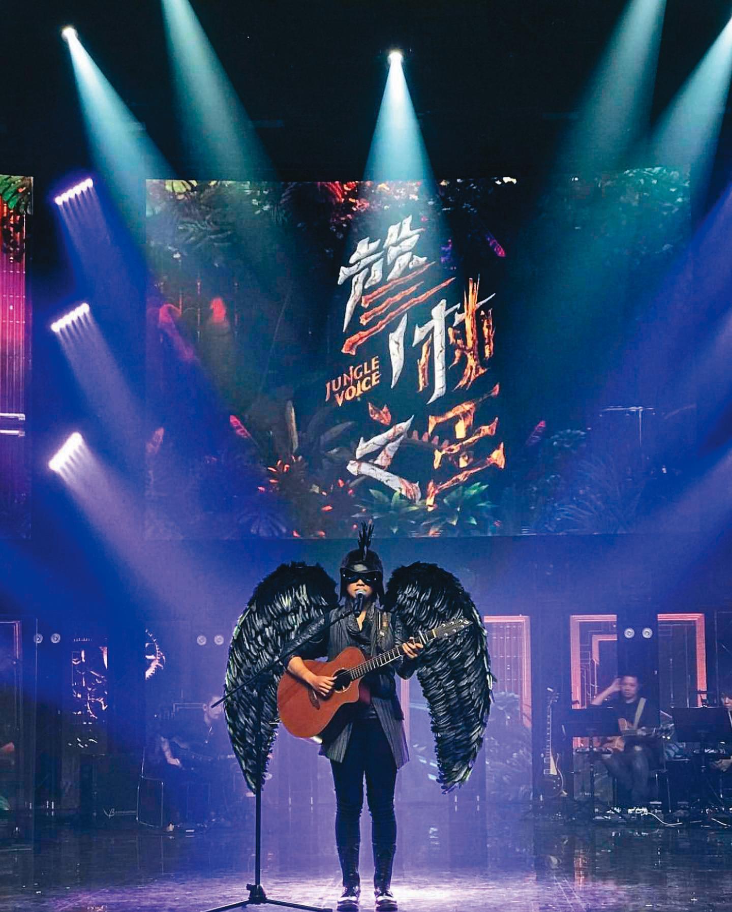 吱吱2019年參加《聲林之王2》選秀,獲得季軍的好成績。(翻攝自郭芝吟臉書)