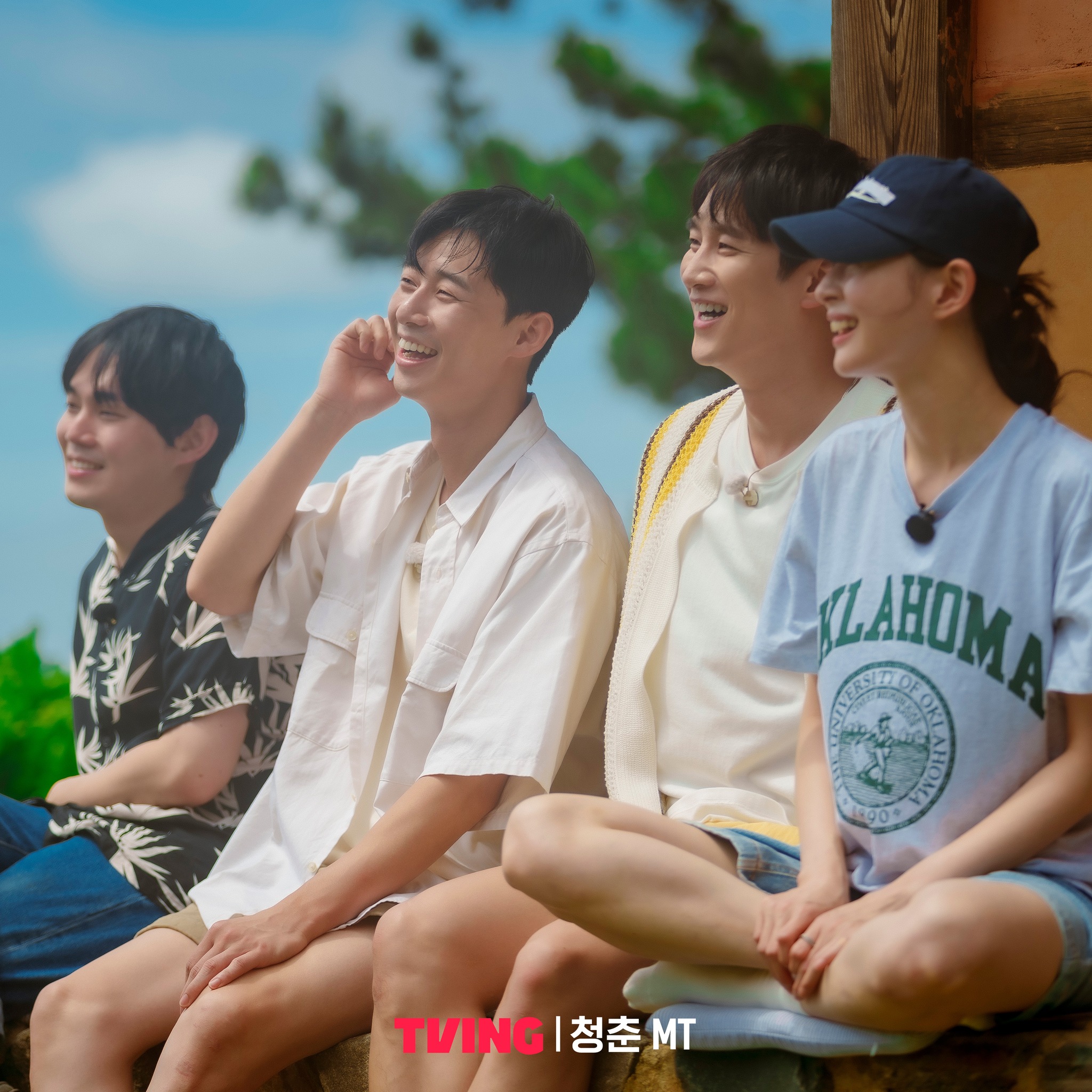 《梨泰原Class》「甜夜」小酒館重現，劉慶秀、朴敘俊、權娜拉還有安普賢也一起《青春MT》。（網路圖片）