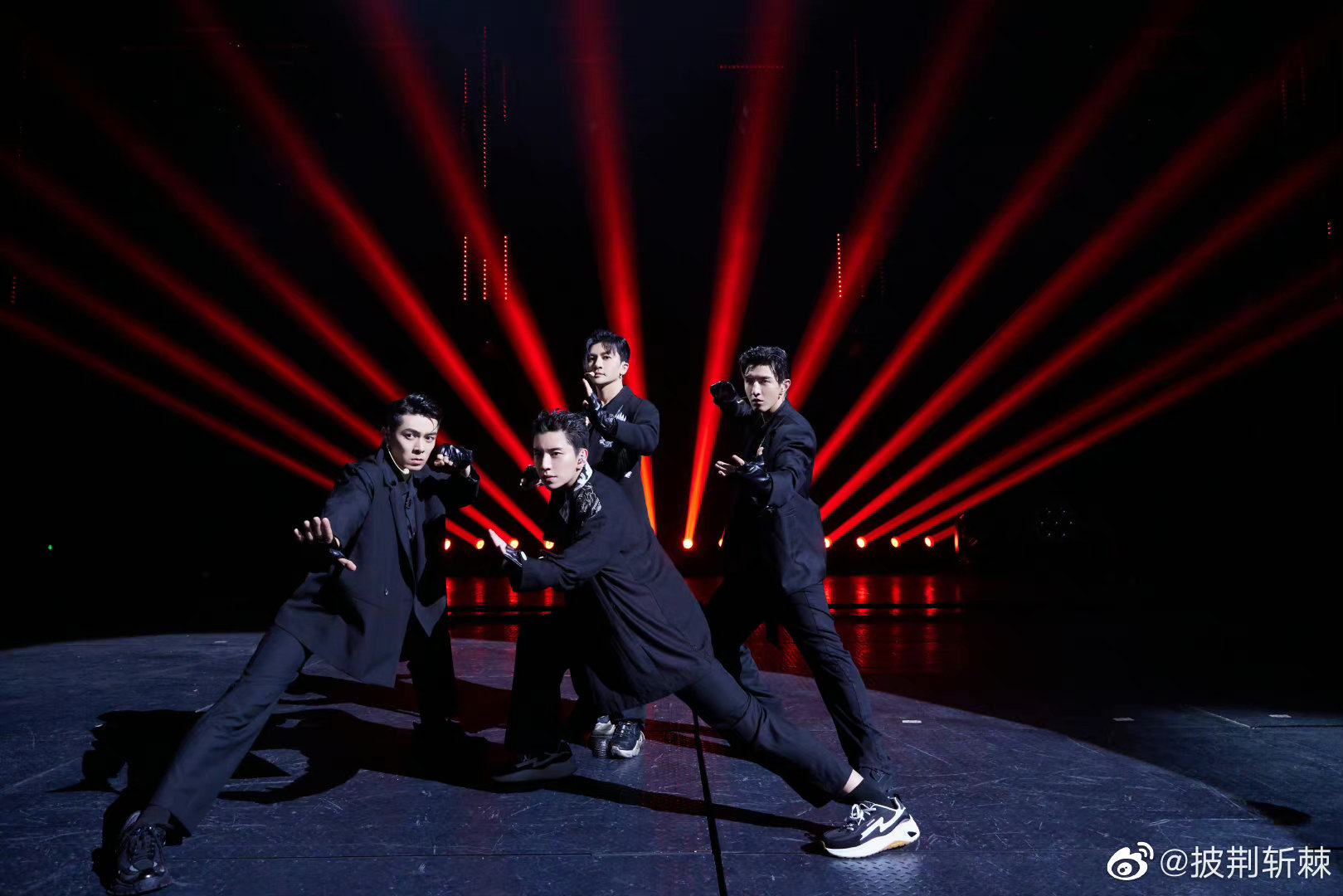 蘇有朋率領王大陸、金瀚、周柏豪等人的〈霍元甲〉舞台雖在一公排名第4，但蘇有朋個人躍上最喜愛冠軍。（披荊斬棘官博）