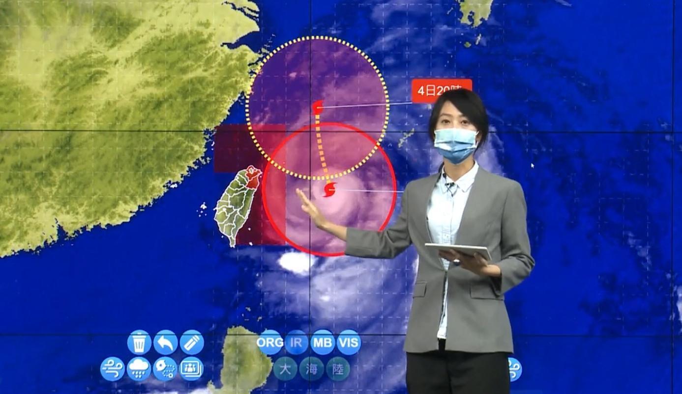 颱風軒嵐諾預計今晚掠過台灣東北角陸地。(翻攝自中央氣象局直播)
