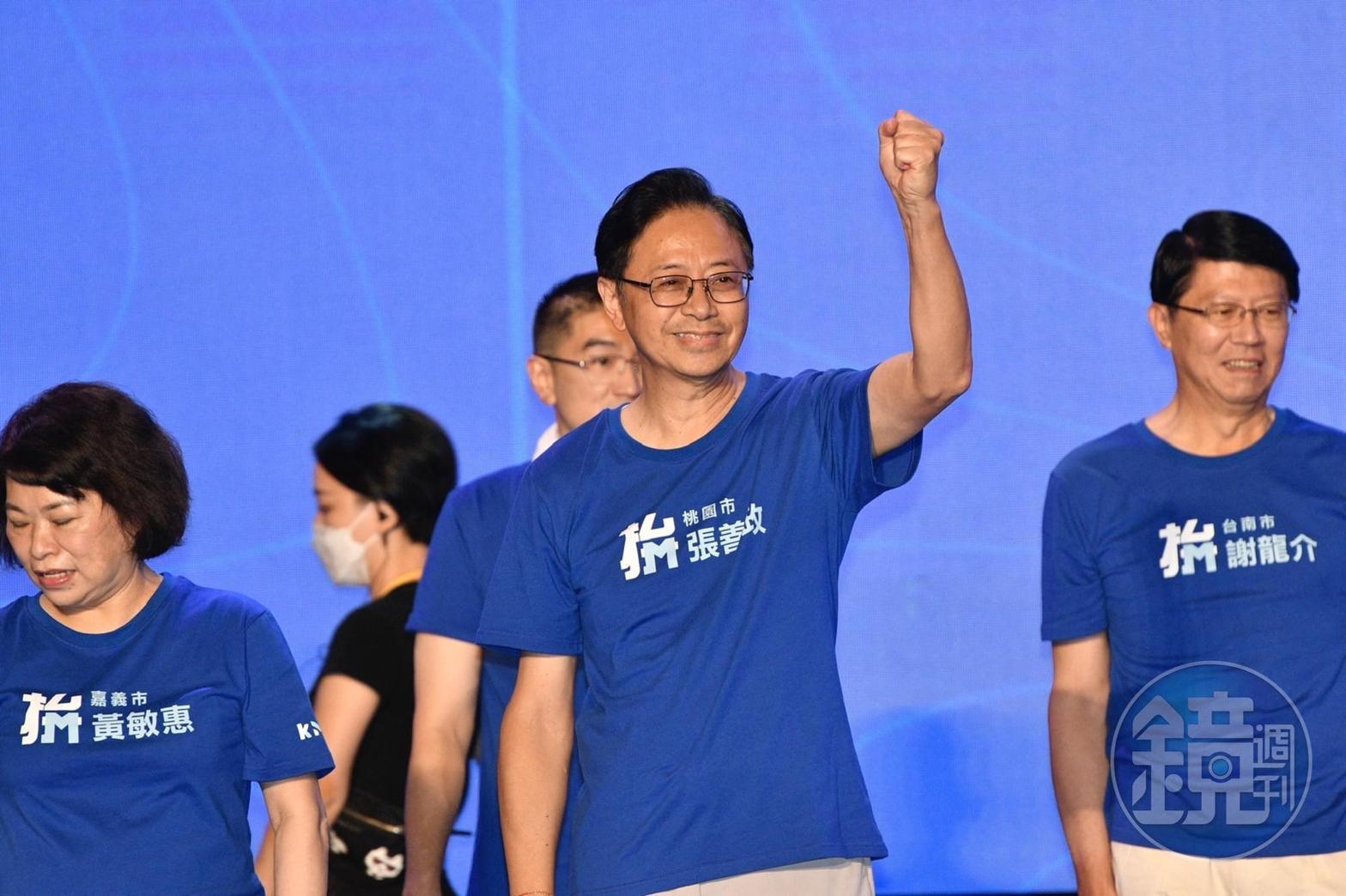 桃園市長參選人張善政（前）抄襲爭議再爆新事證，本刊追查2009年張主持農委會研究案，發現其中60頁的子報告中有近半內容移花接木自NCC先前委託工研院的研究報告。