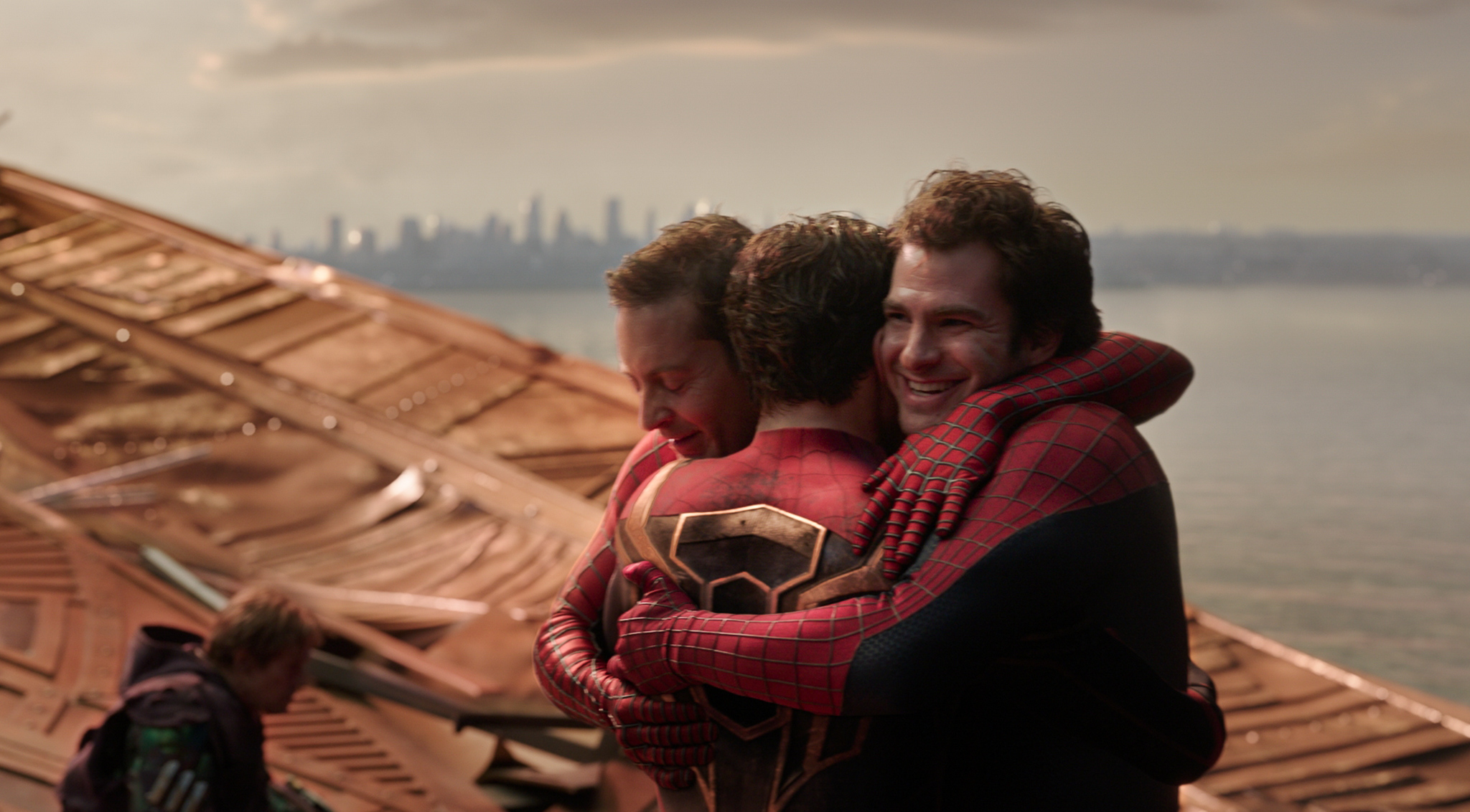 《蜘蛛人：無家日》以3代蜘蛛人合體的噱頭成功吸引粉絲觀影，正式上映時締造逾19億美元票房。（索尼提供）