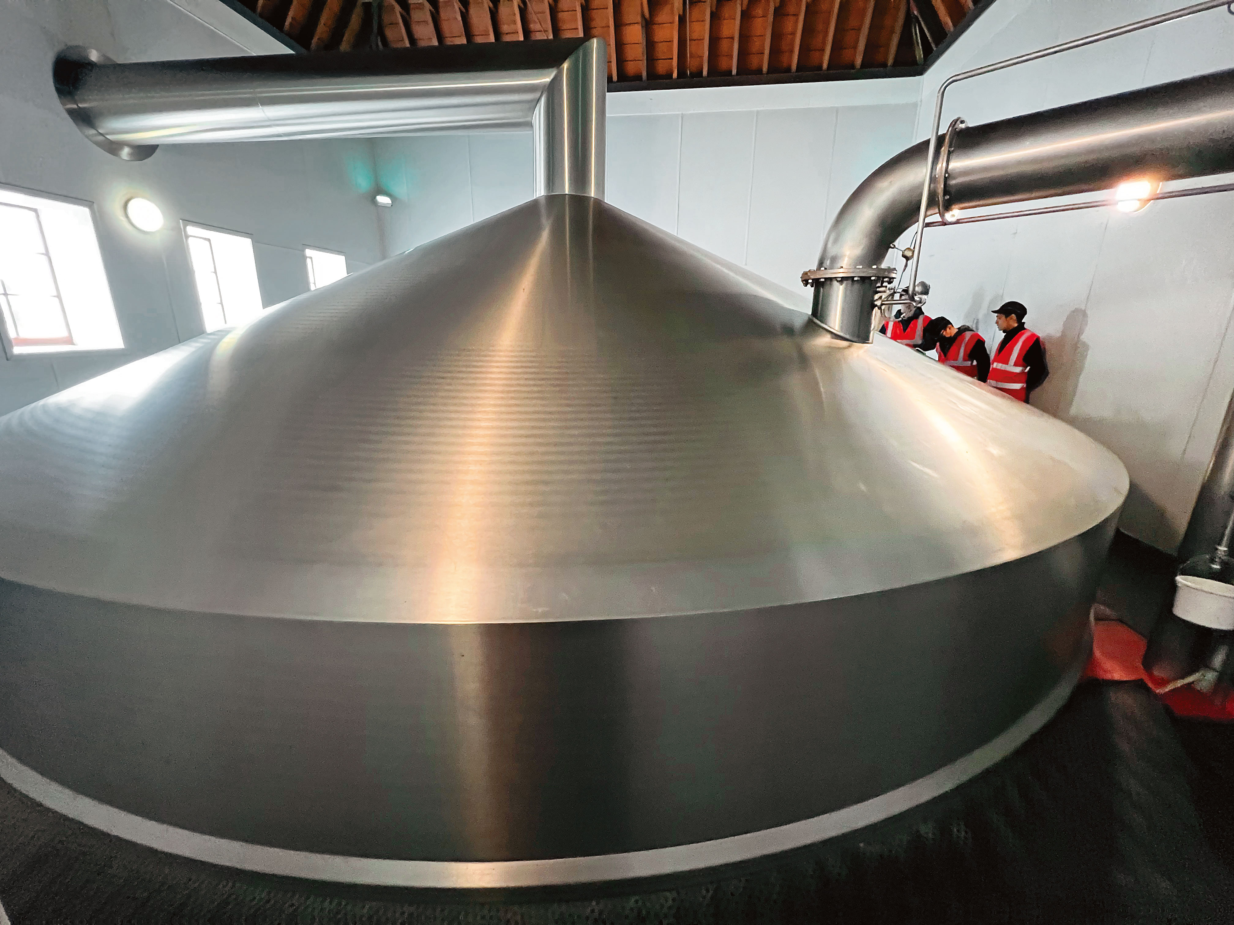 廠內共有8個木製西伯利亞Large發酵槽,每個容量46,000公升,使用蘇格蘭最主流的MS1酵母,發酵時間64小時。