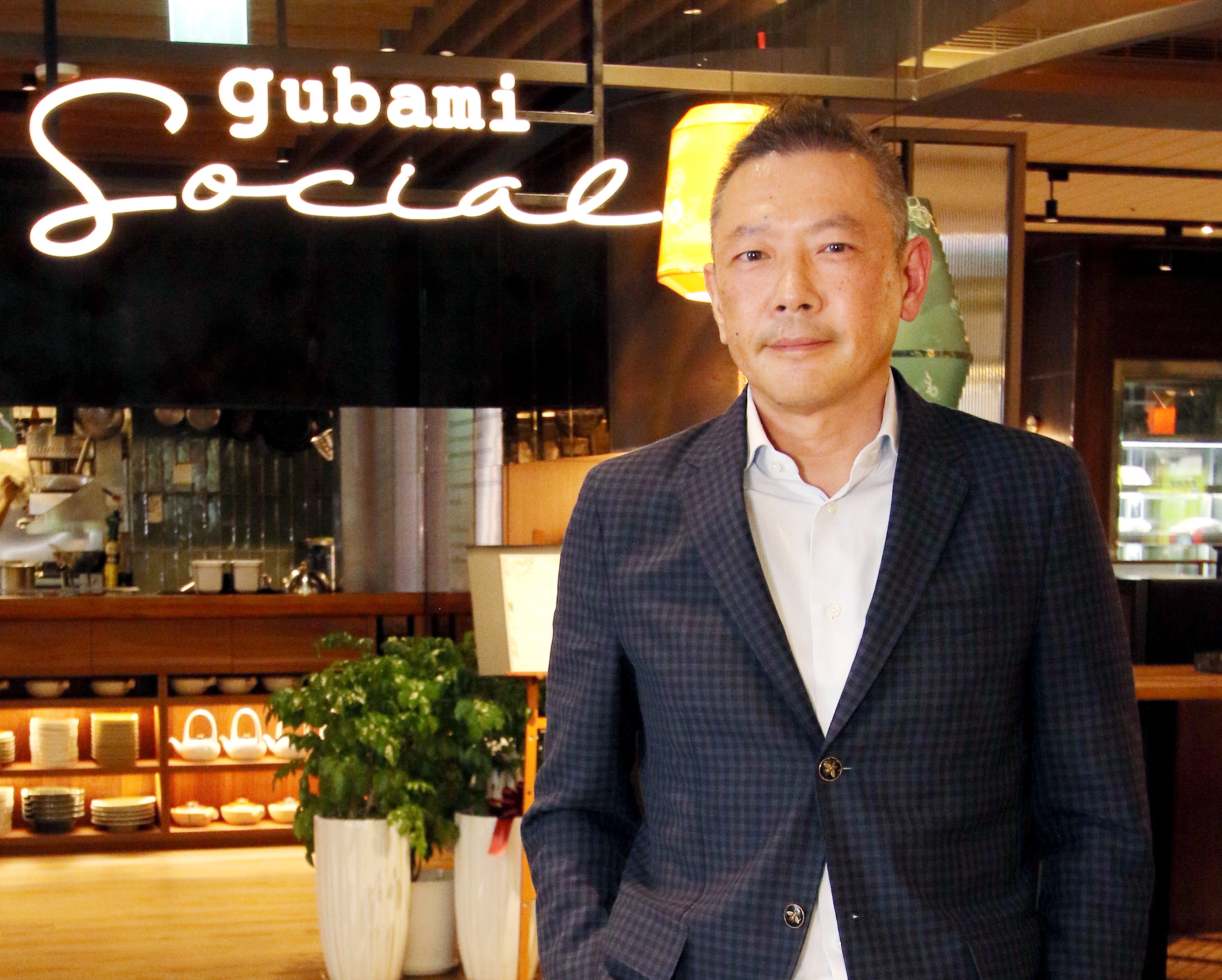 新光三越總經理吳昕陽認為，百貨業已度過最壞的時機。（新光三越提供）