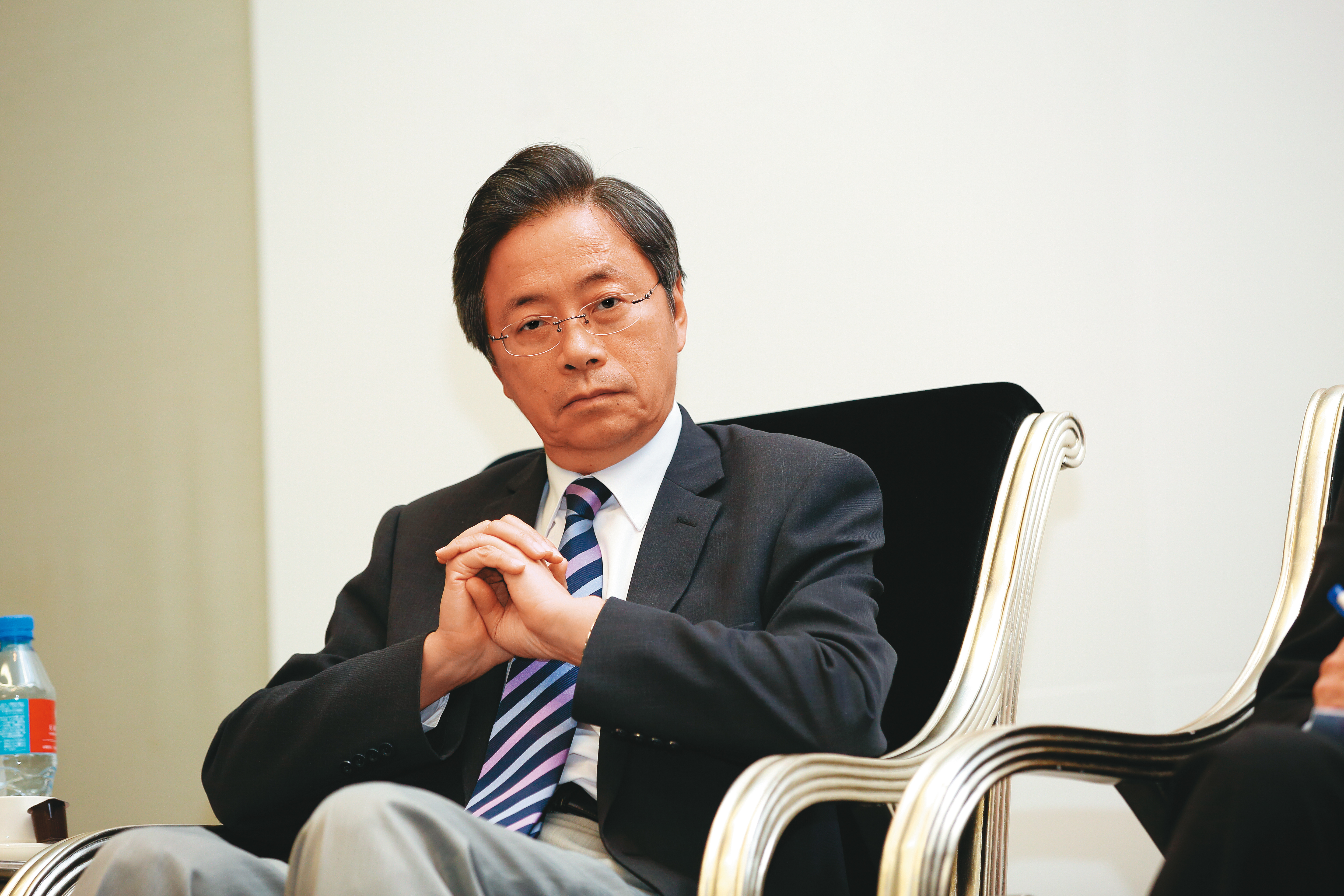 張善政自始至終不認抄襲，但仍無法解釋為何研究報告大量文字與其他研究多處雷同。