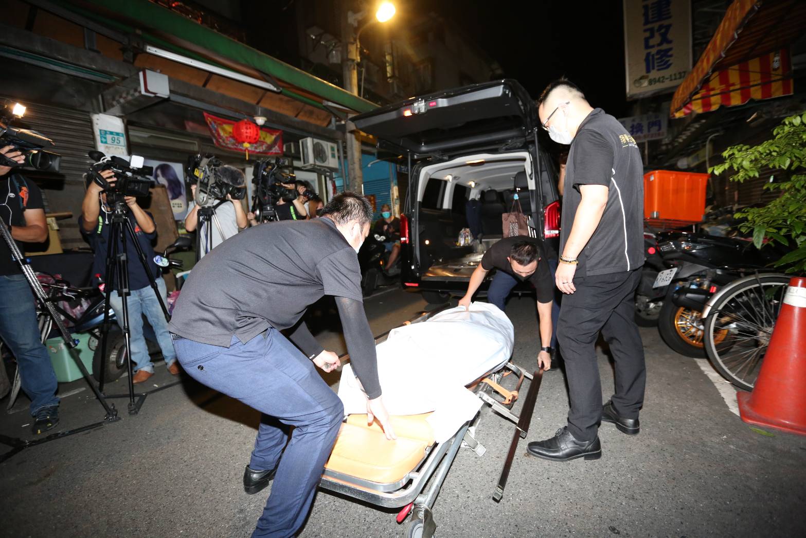 新北市永和區昨（5日）晚驚傳分屍案，54歲梁姓死者被發現遭人殺害分屍。