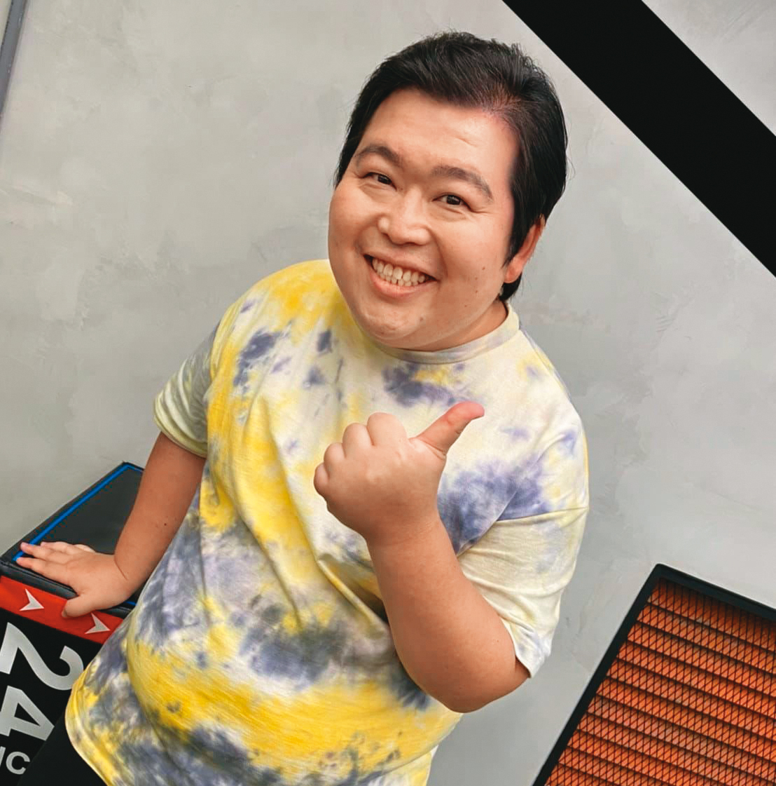 山豬跟他覺得很漂亮的化妝師交往，最後因為生育問題情變。（翻攝自山豬臉書）