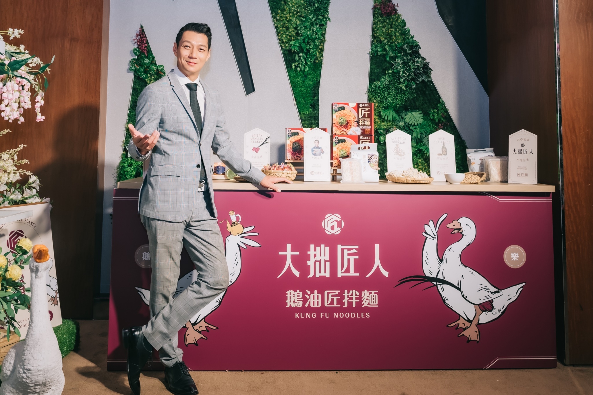 聶雲開創副業，推出中秋禮盒。（大拙匠人提供）