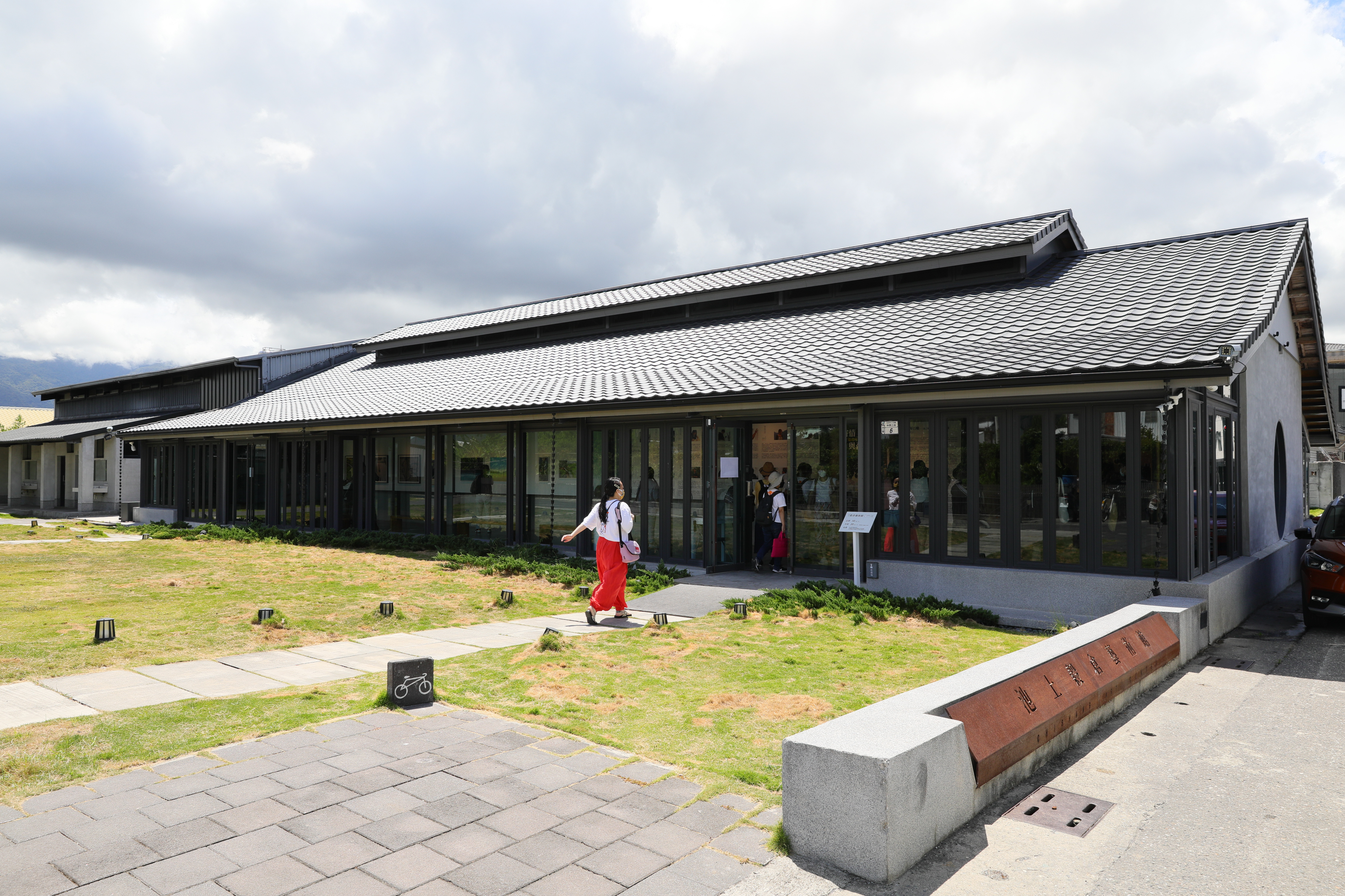 「池上穀倉藝術館」自2015年起邀請各地藝術家駐村創作。