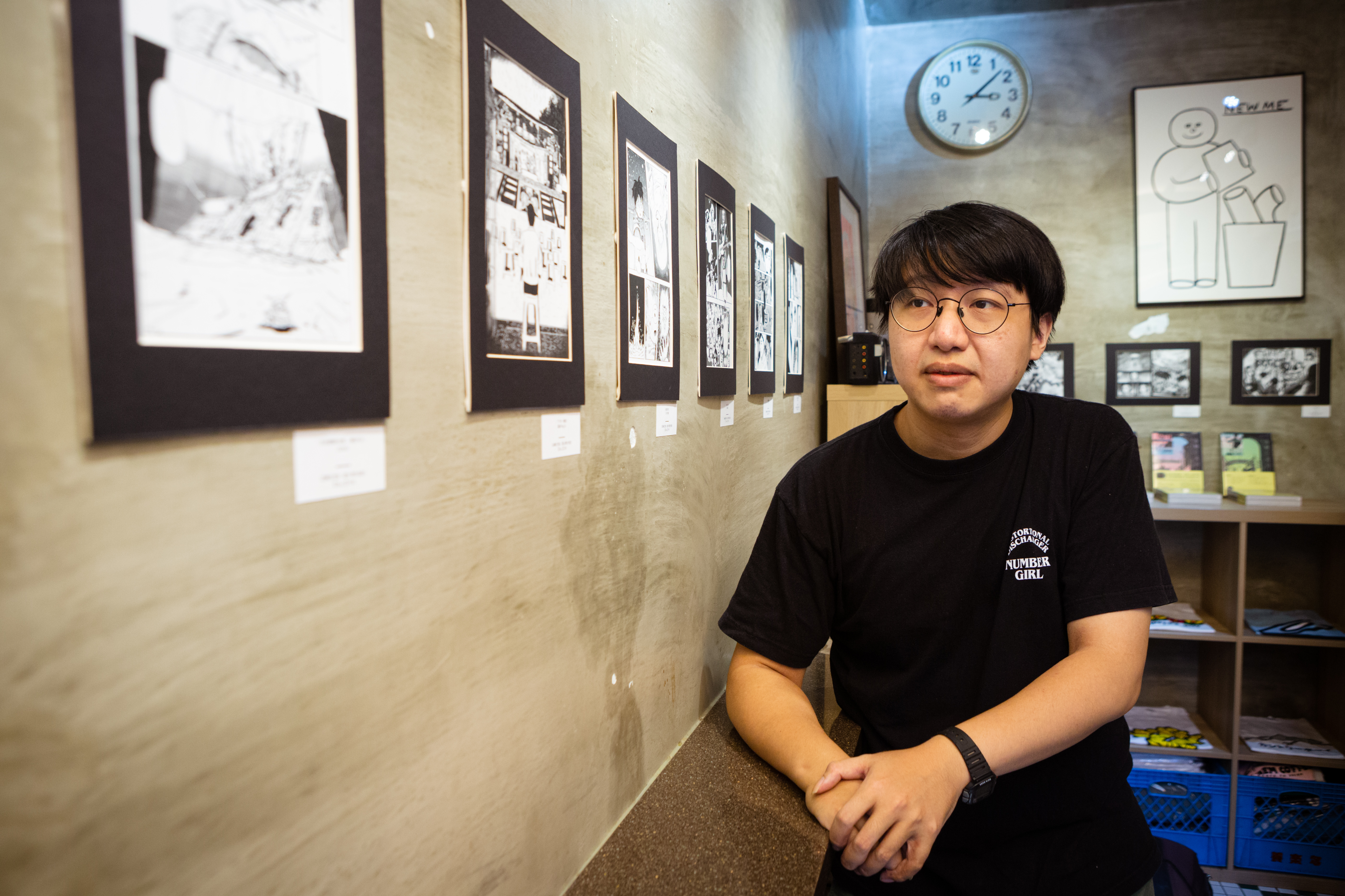 日安焦慮擅長奇幻題材，但〈港都夜雨〉一度考慮以寫實角度創作。