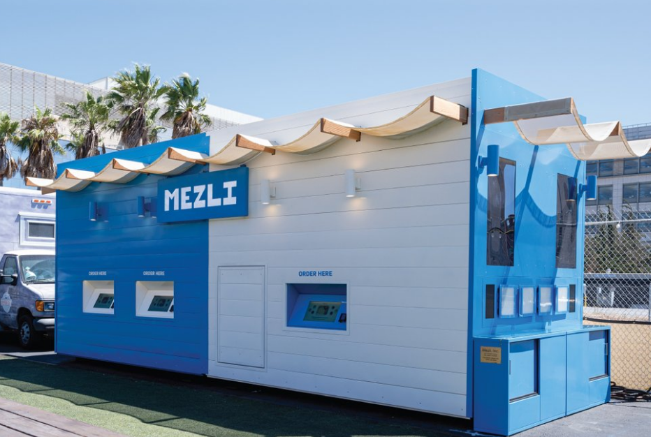 美國史丹福畢業生在美國舊金山打造全自動機器人餐廳，藉由自動化降低人力成本，解決疫情後缺工現象。（翻攝Mezli官網）