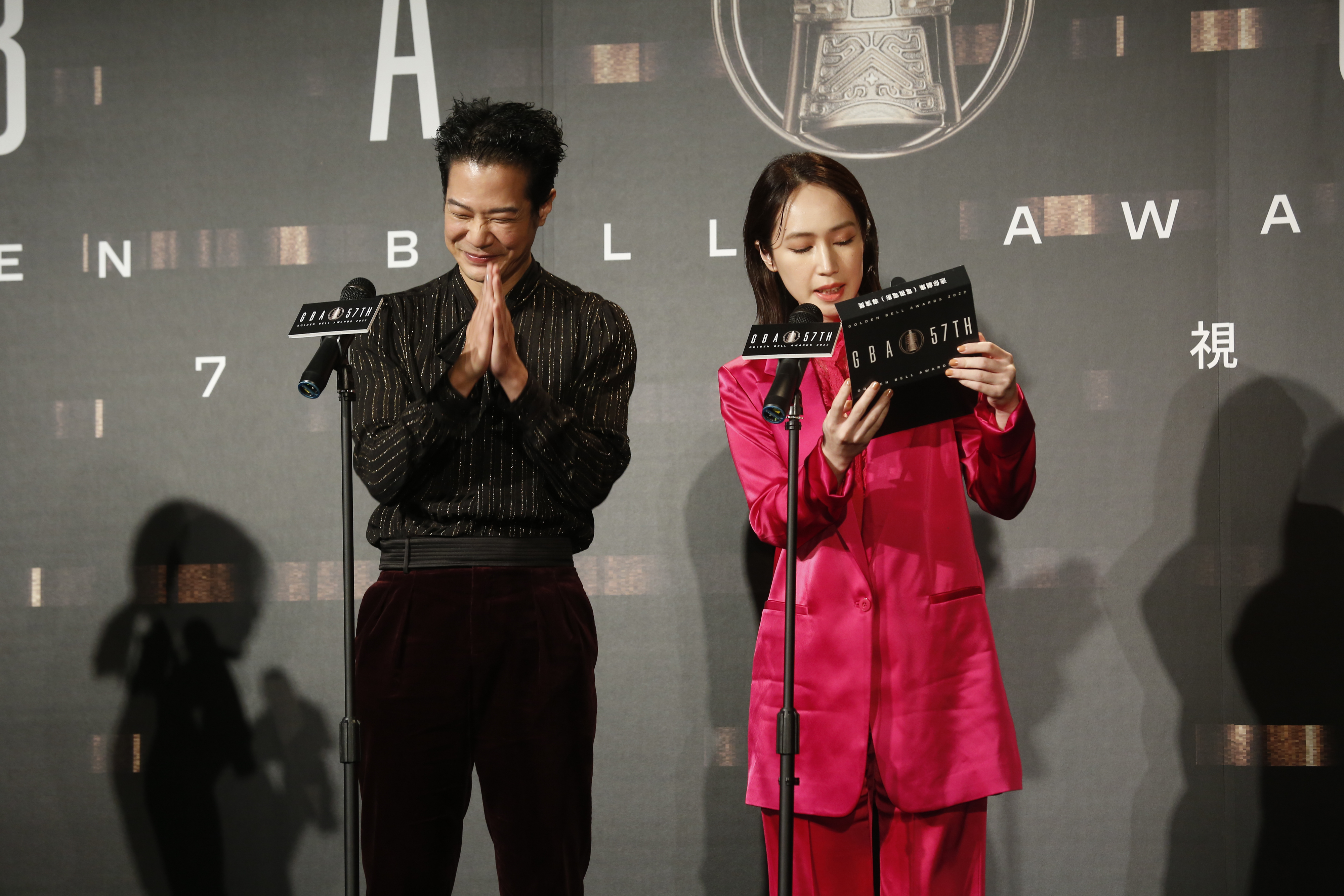 薛仕凌今年再度雙料入圍，在發布現場受到歡呼，一旁是與他一起宣布入圍名單的小薰。