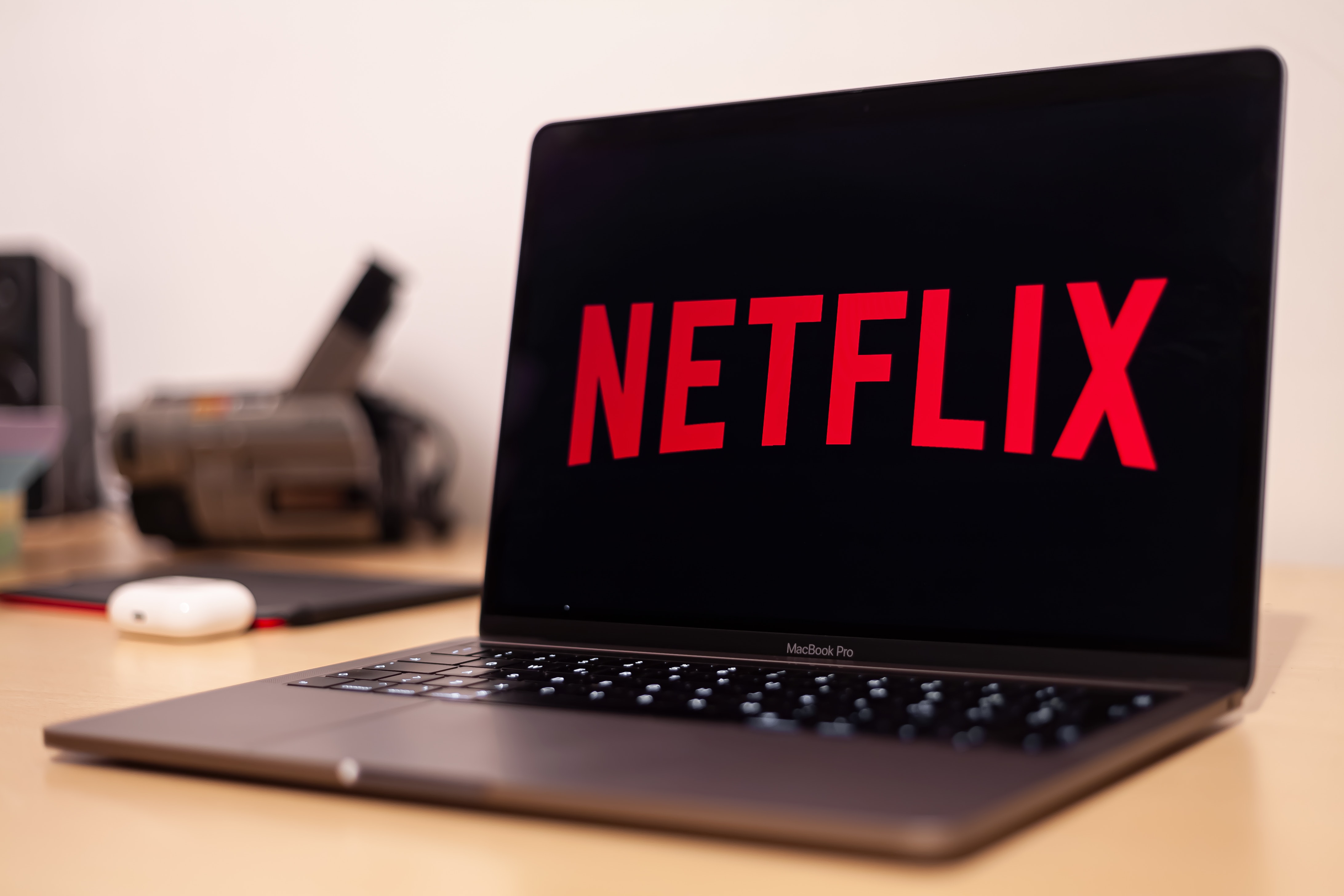 近日又出現新的詐騙模式，有不少人收到「Netflix停學通知」。（示意圖，取自pexels）