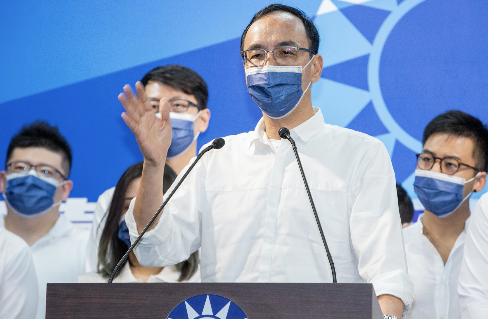 中華民國國慶主視覺近日揭曉，國民黨主席朱立倫批國慶主視覺完全看不到中華民國。（資料照）