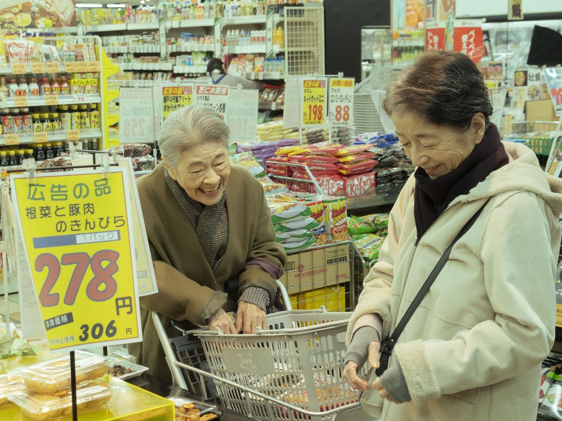 倍賞千惠子(右)主演電影《七五計劃》將代表日本角逐本屆奧斯卡頒獎典禮最佳國際電影。(天馬行空提供)