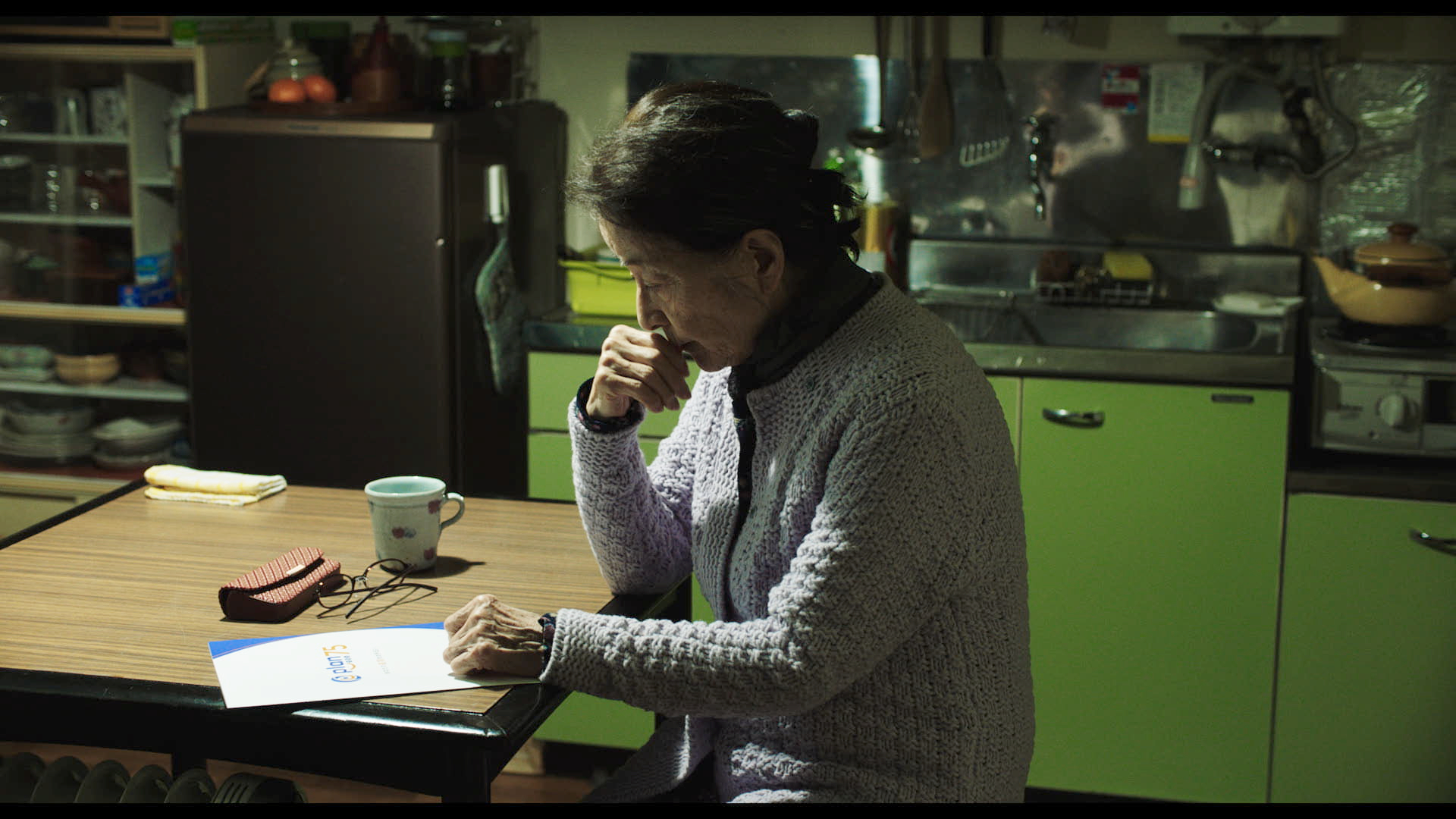 倍賞千惠子飾演的阿道因遭公司解雇苦尋不著新職場，開始考慮加入七五計劃。（天馬行空提供）