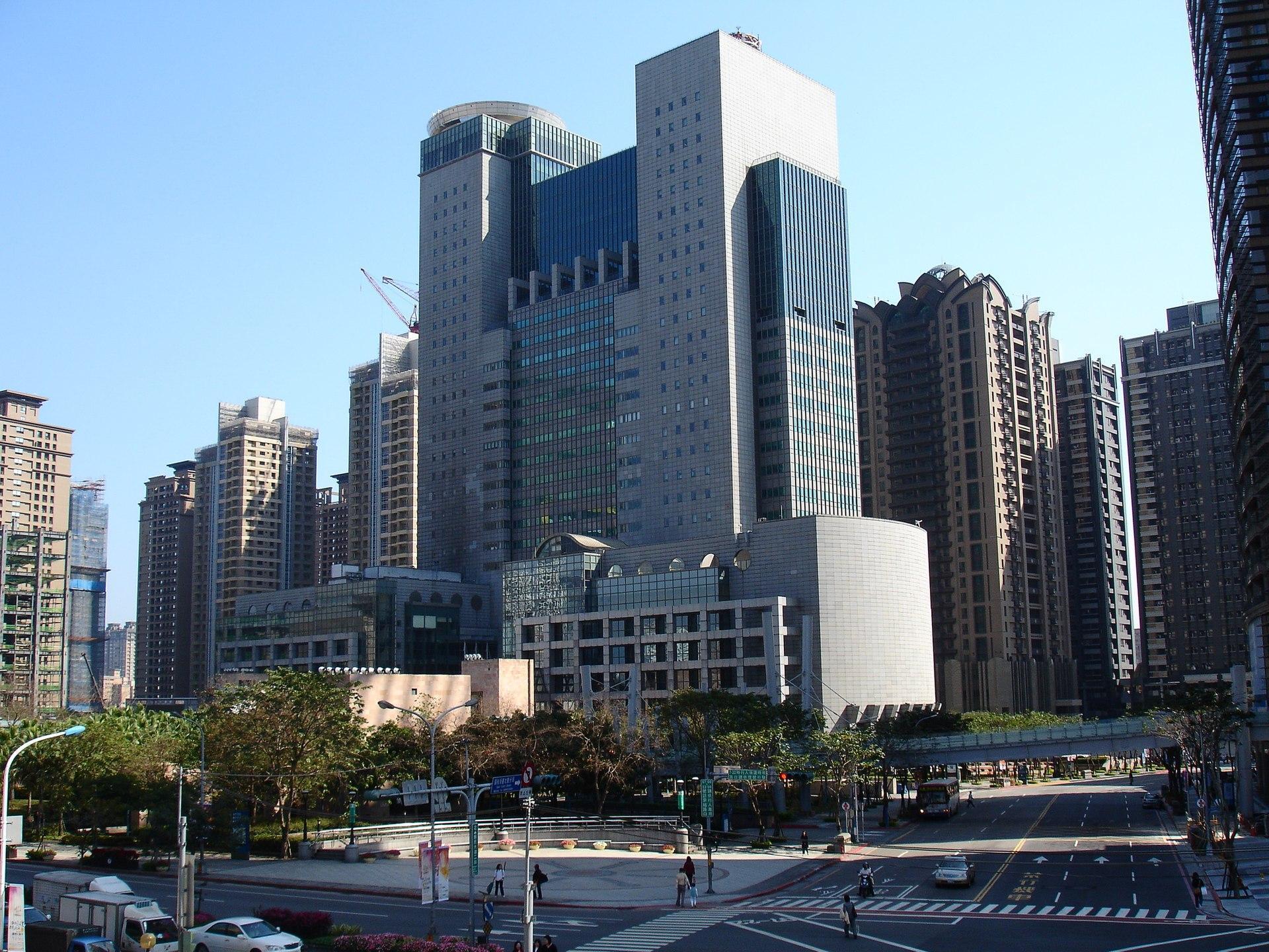 新北市八里國小老師遭控霸凌特教生，新北市教育局表示，尊重法院國賠判決。（翻攝維基百科）