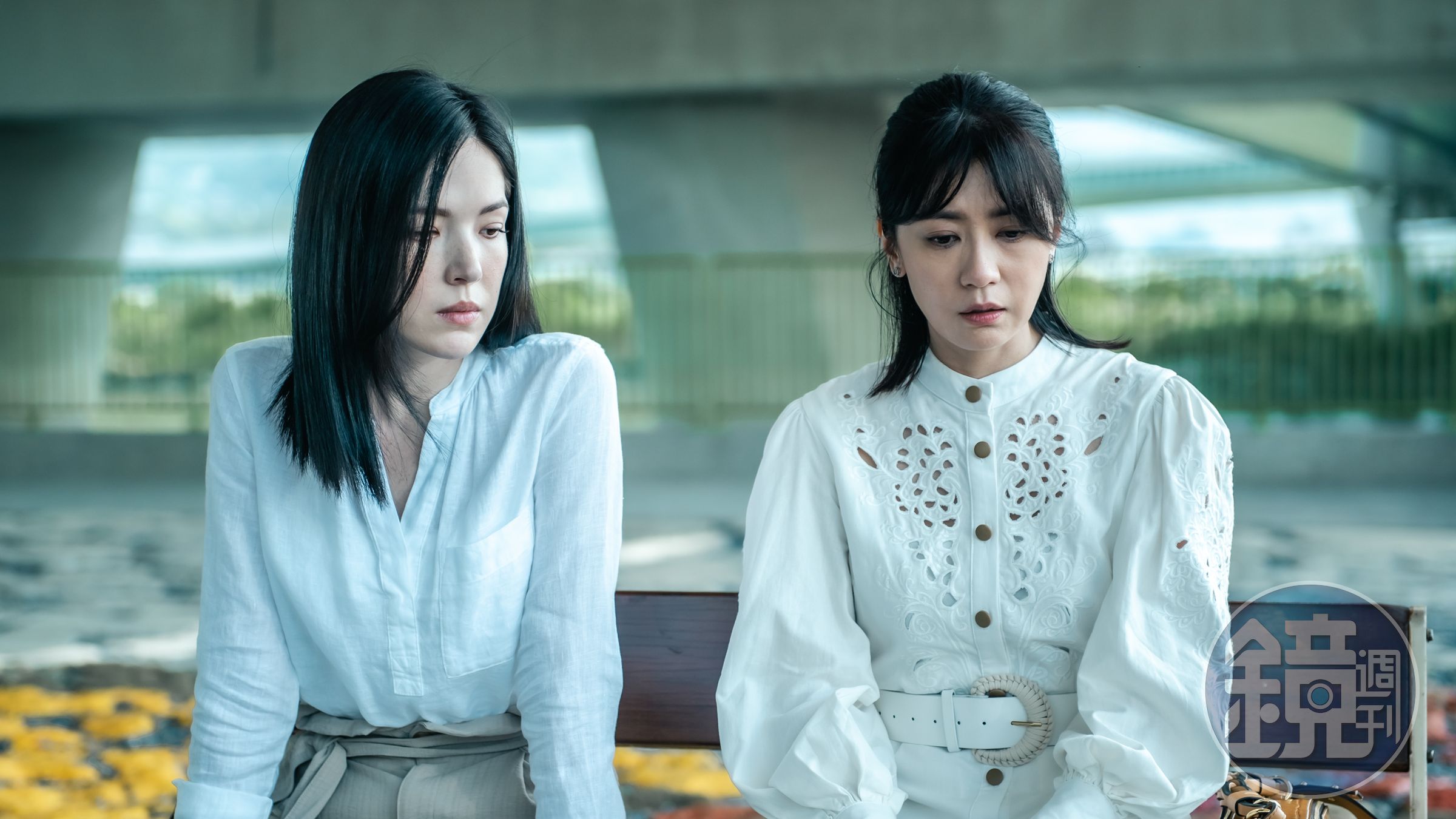 許瑋甯（左）、賈靜雯（右）捲入命案。（Netflix提供）