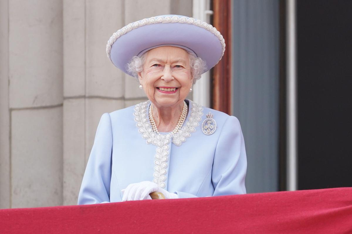 英國女王6月出席白金禧年活動時，氣色還非常好。（翻攝The Royal Family）