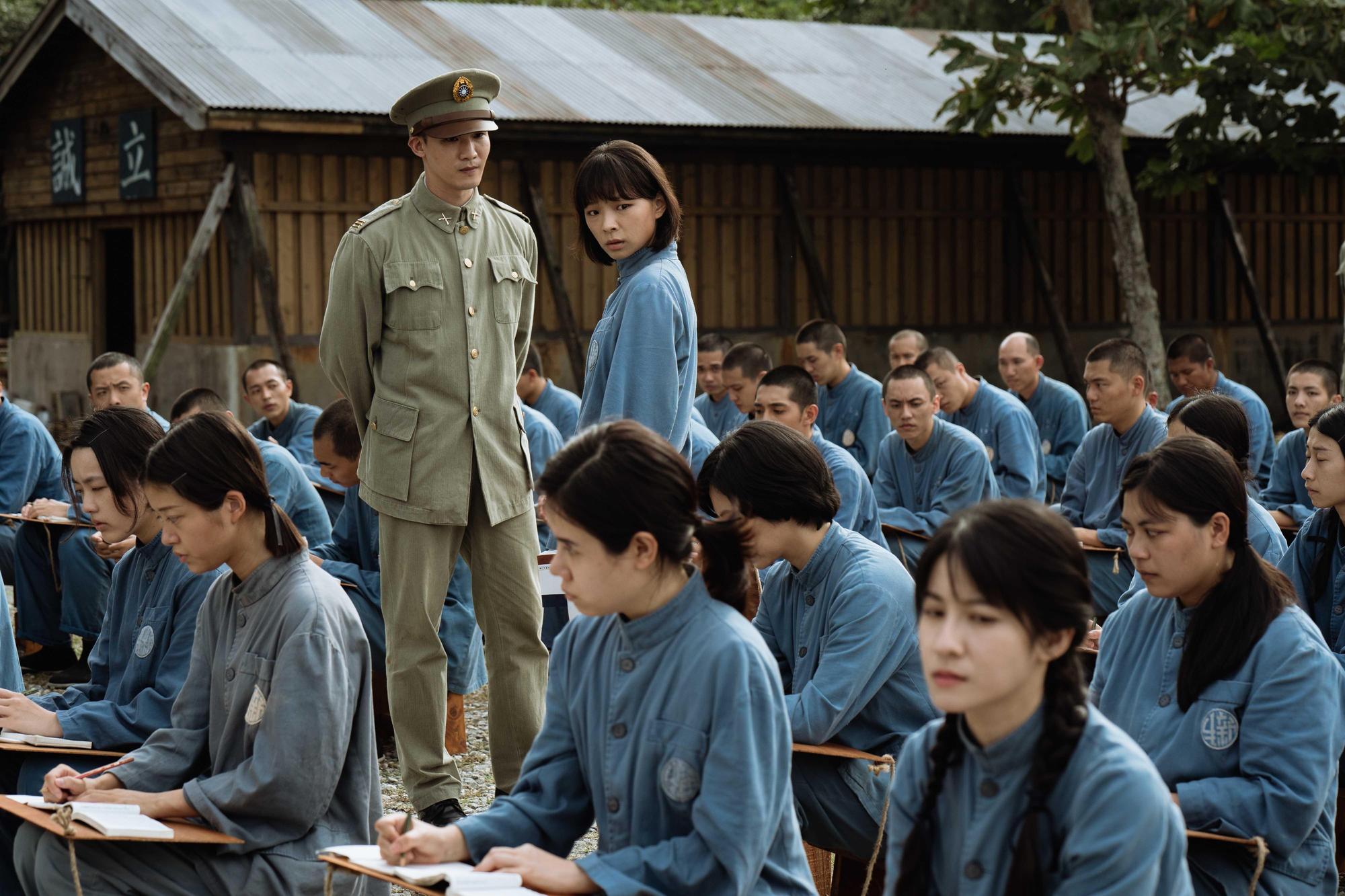 《流麻溝十五號》女主角余佩真飾演無辜入獄的學生。（牽猴子提供）