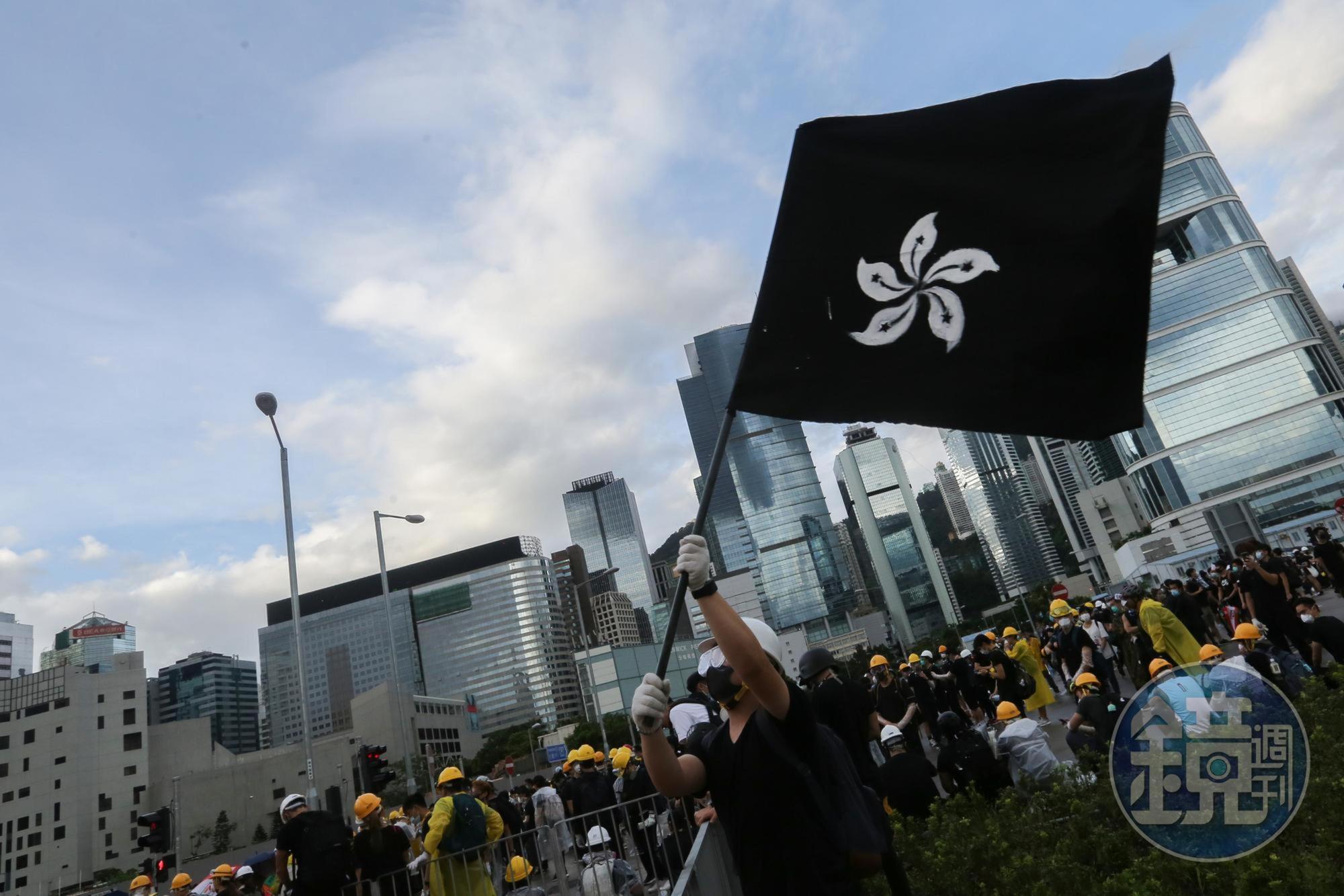 香港保安局指出,目前有約700人因涉及反送中入獄服刑。(本刊資料照)
