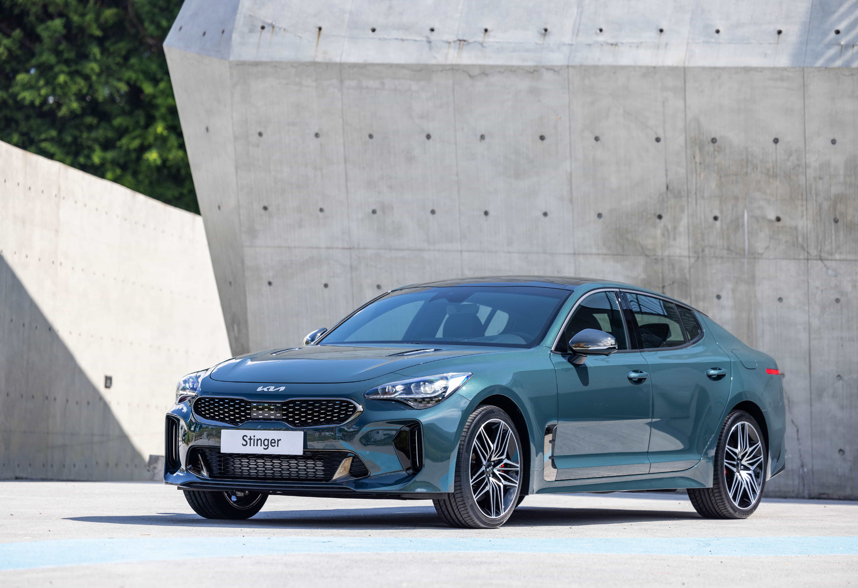 【新車登場】GT鋒芒魅力！全新 23年式Kia The Stinger豪華旗艦轎跑