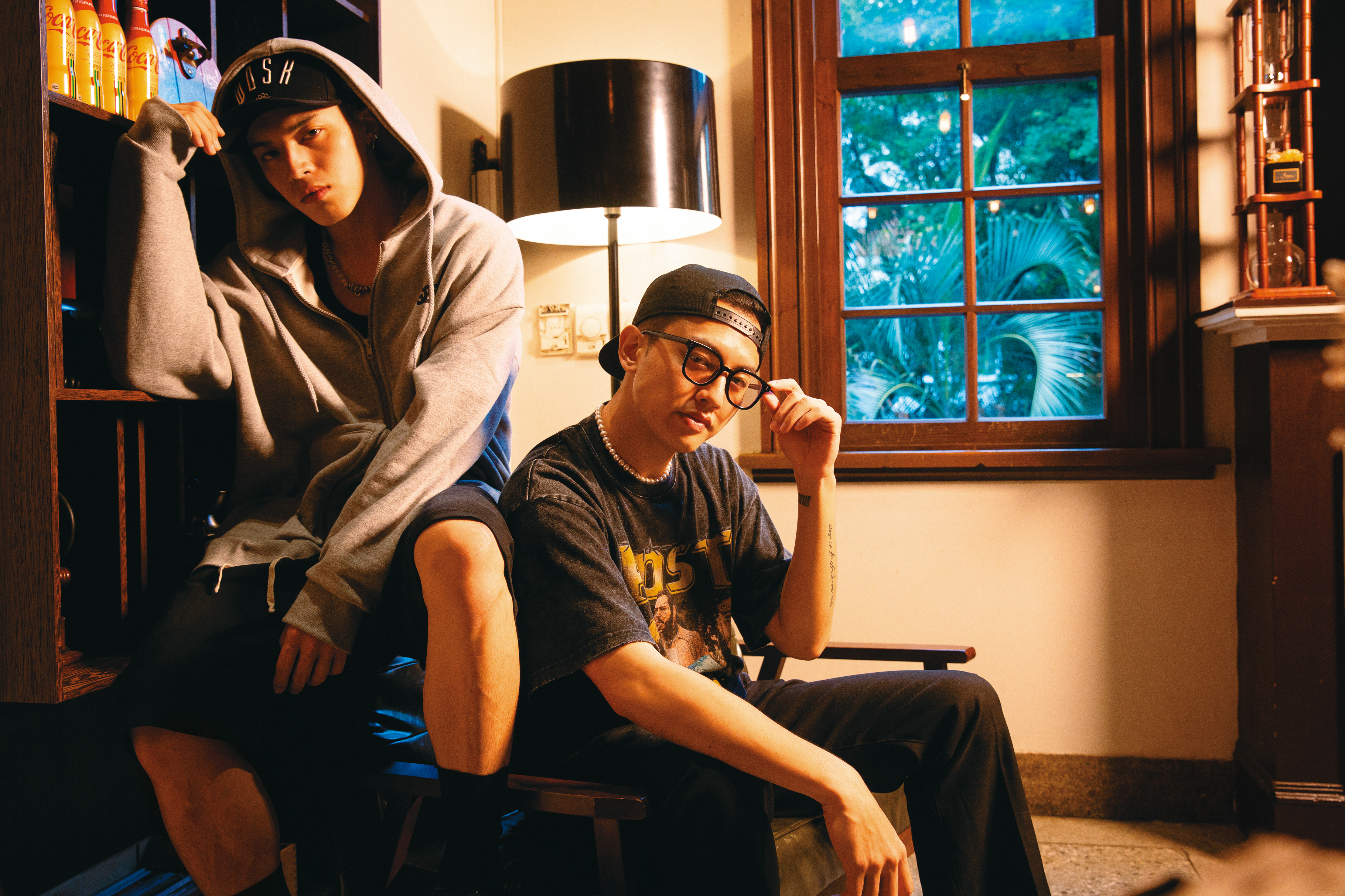 李哲言（左）和高有翔（右）參加戀愛音樂創作實境節目《為你唱情歌》，累積創作實力和人氣。