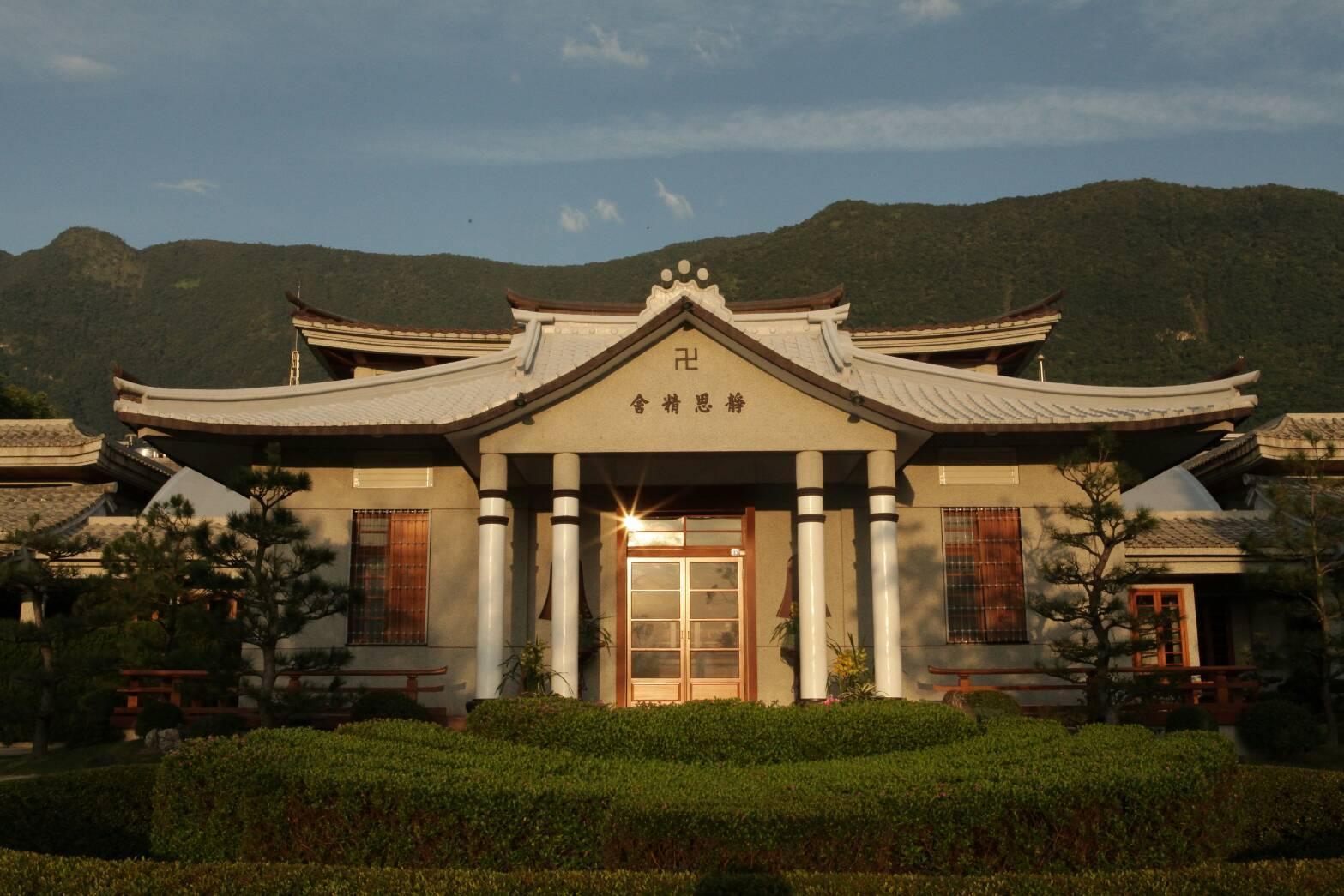 針對BNT疫苗採購疑雲事件,慈濟基金會今天再度釋出聲明,感恩當時社會各界的支持,也感恩政府在各項申購流程上依法協助。(翻攝自慈濟基金會臉書)