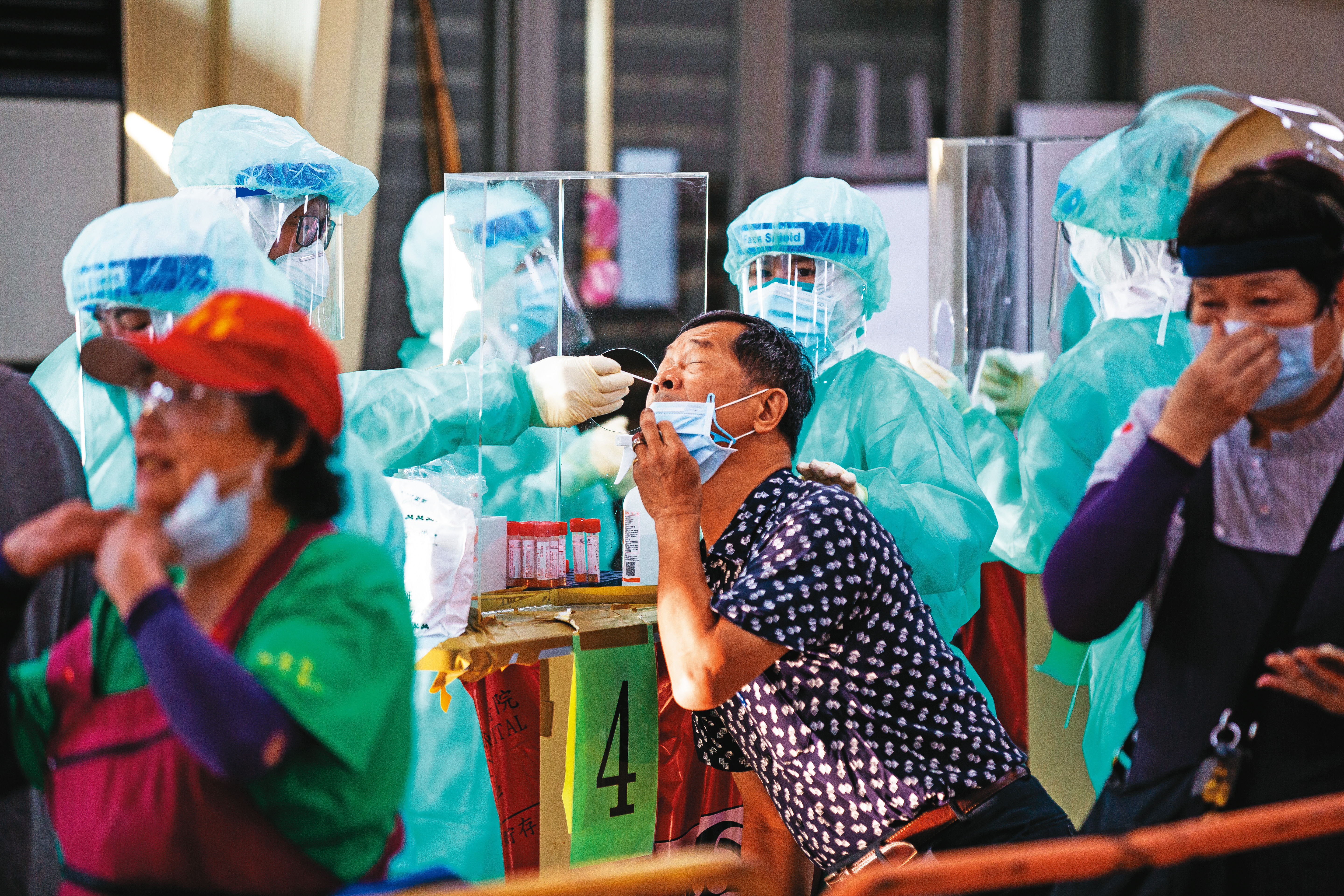 隨著BA.4和BA.5變種病毒入侵，國內產險業者也擔憂染疫申請理賠人數持續增加。
