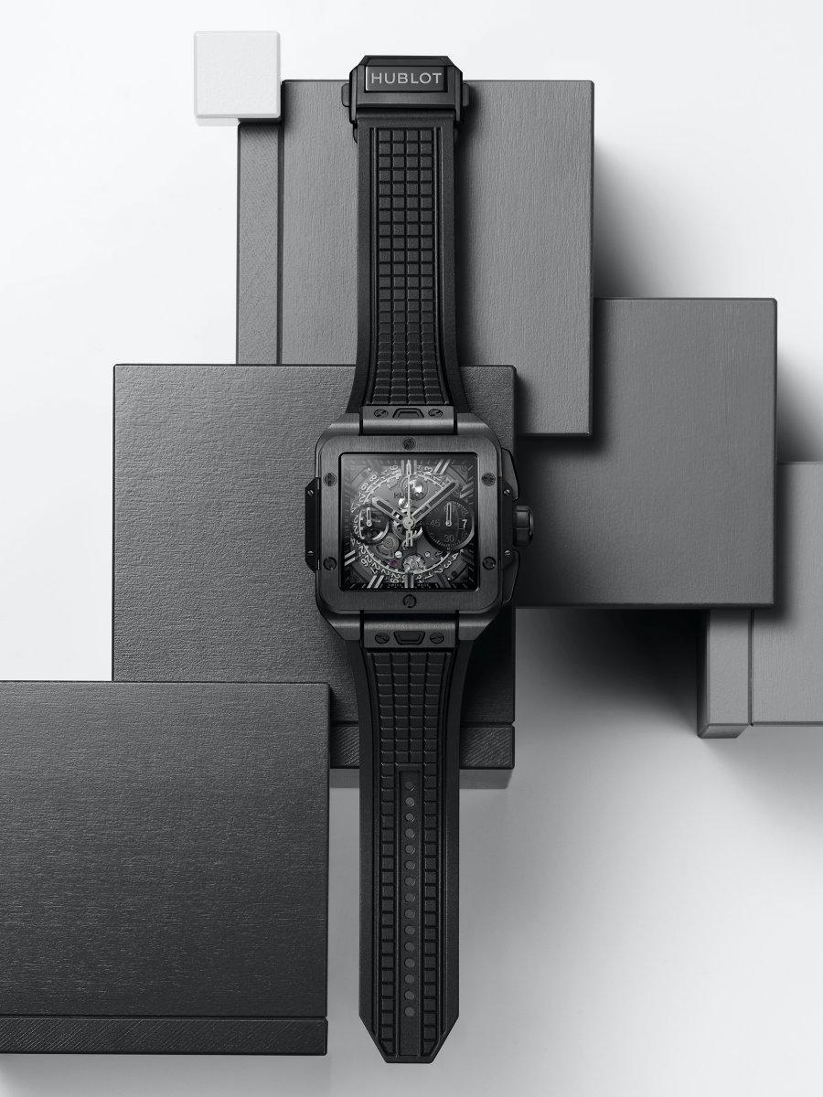 HUBLOT Square Bang Unico 宇舶從Big Bang的設計概念延伸，繼酒桶形之後，再推出方形錶款。首批作品以鈦金屬、黑陶瓷與皇金（King Gold）等3種材質做出5種組合變化，搭載自製的薄形化Unico HUB1280導柱輪飛返計時機芯，擁有72小時動力儲存。錶殼結構也加強其防水性能達到100米。錶耳部分也採用專利的One-Click單鍵快拆裝置，可以輕鬆自行更換錶帶。 功能：時、分、小秒針指示；飛返計時；日期顯示 機芯：自動上鏈機芯 定價：約NT$815,000（全黑陶瓷版，限量250只）