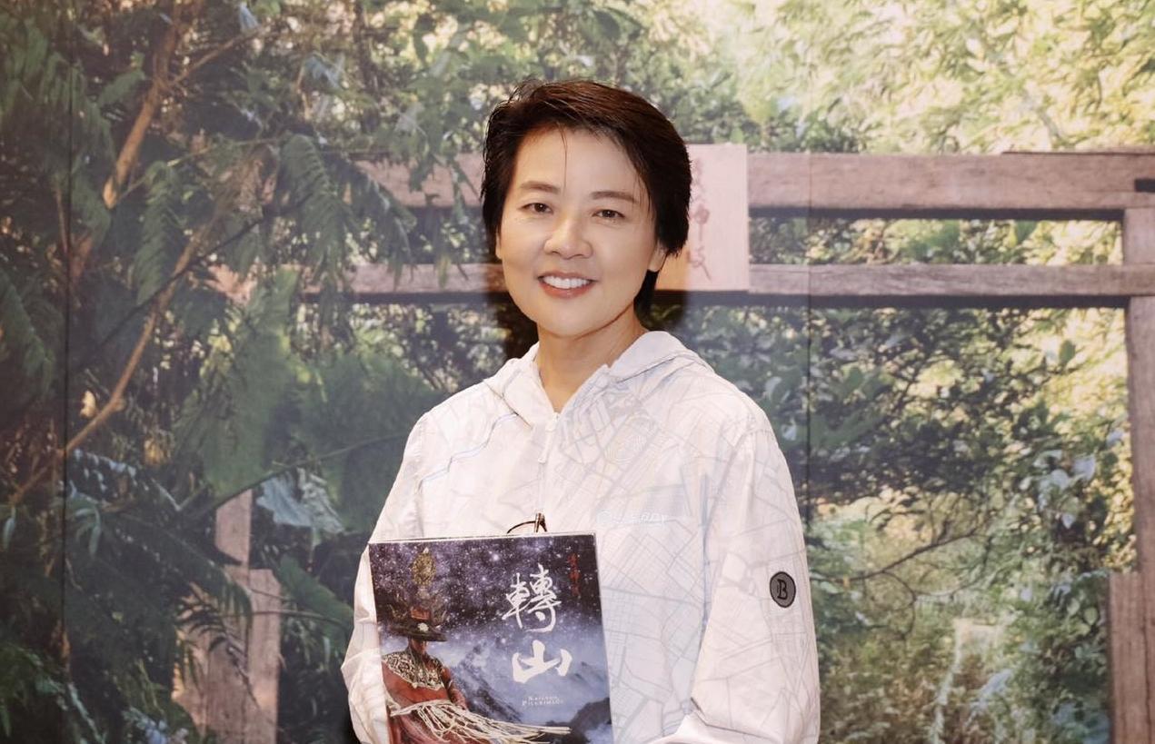 黃珊珊日前提到「湖南說」,引發外界熱議,後來她回應自己的祖籍是湖南,但現在的湖南則是「內湖、南港」。(翻攝自黃珊珊臉書)