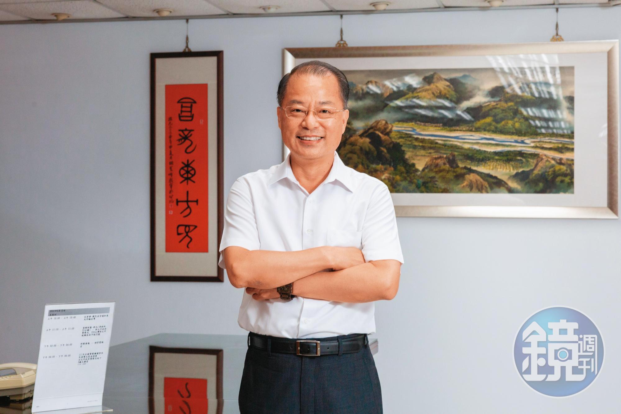 警政署長黃明昭十多年前擔任台北市刑警大隊大隊長時,偵破雨衣大盜案。
