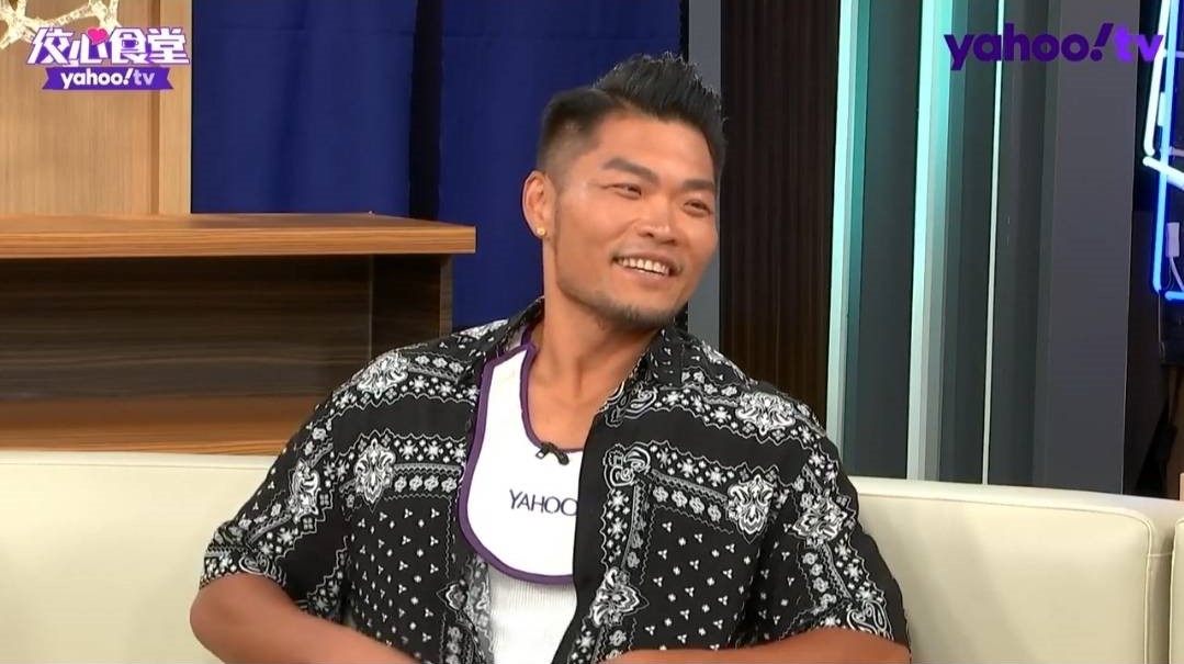 李玖哲講起太太相馬茜,語氣中全是思念。(Yahoo TV《佼心食堂》提供)