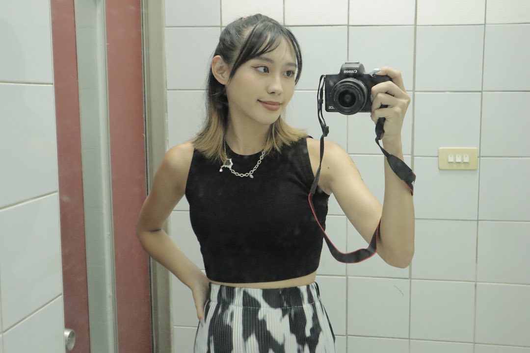 李芷婷不時會在網路分享自己的點點滴滴，但說自己遭到「留言殺人」。（翻攝李芷婷IG）