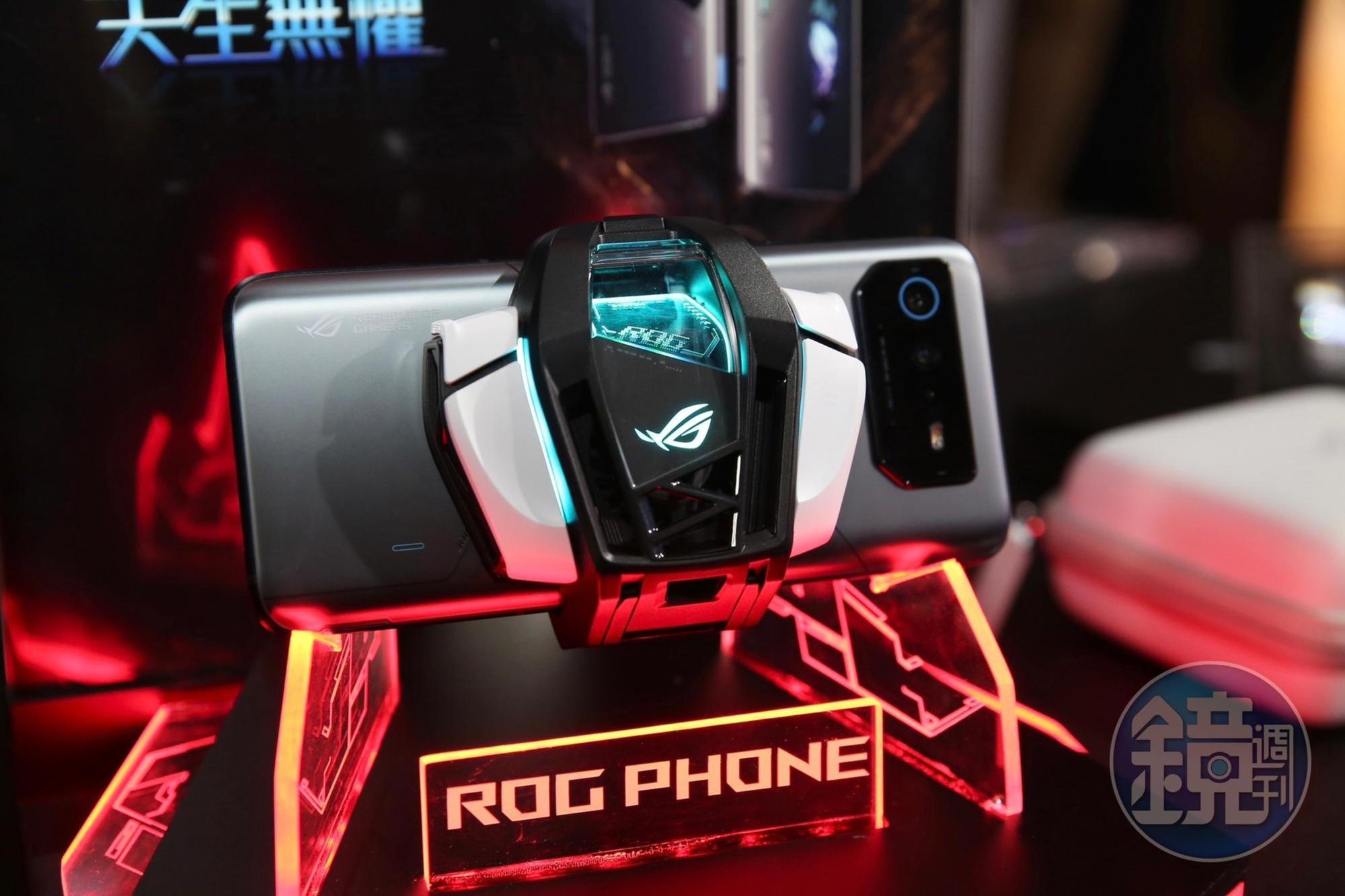華碩ROG Phone 6D Ultimate新品發表。
