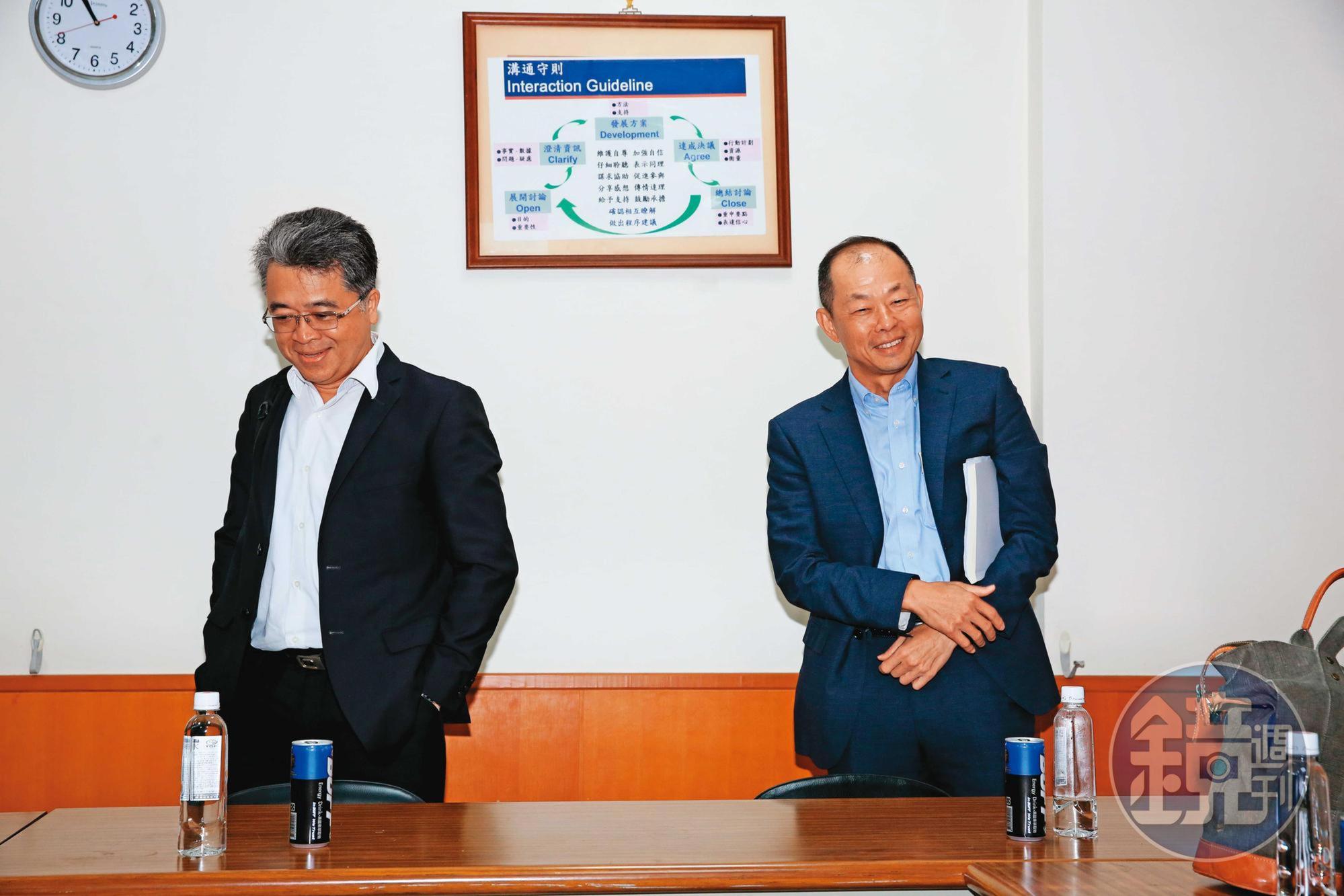市場派龍邦大舉壓境,已讓泰山當權派詹景超、詹逸宏芒刺在背。