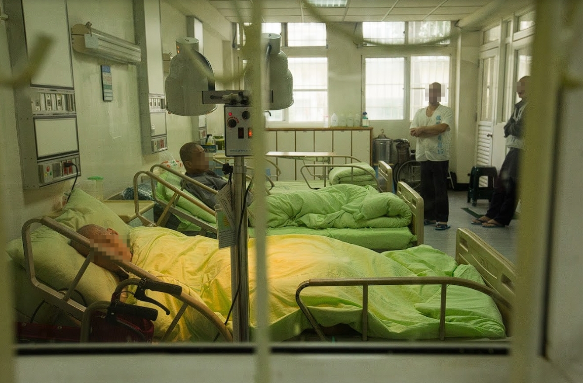 台中監獄發生受刑人破壞腳鐐脫逃的情況，獄方坦言至少有3項疏失。（示意圖，非當事人）