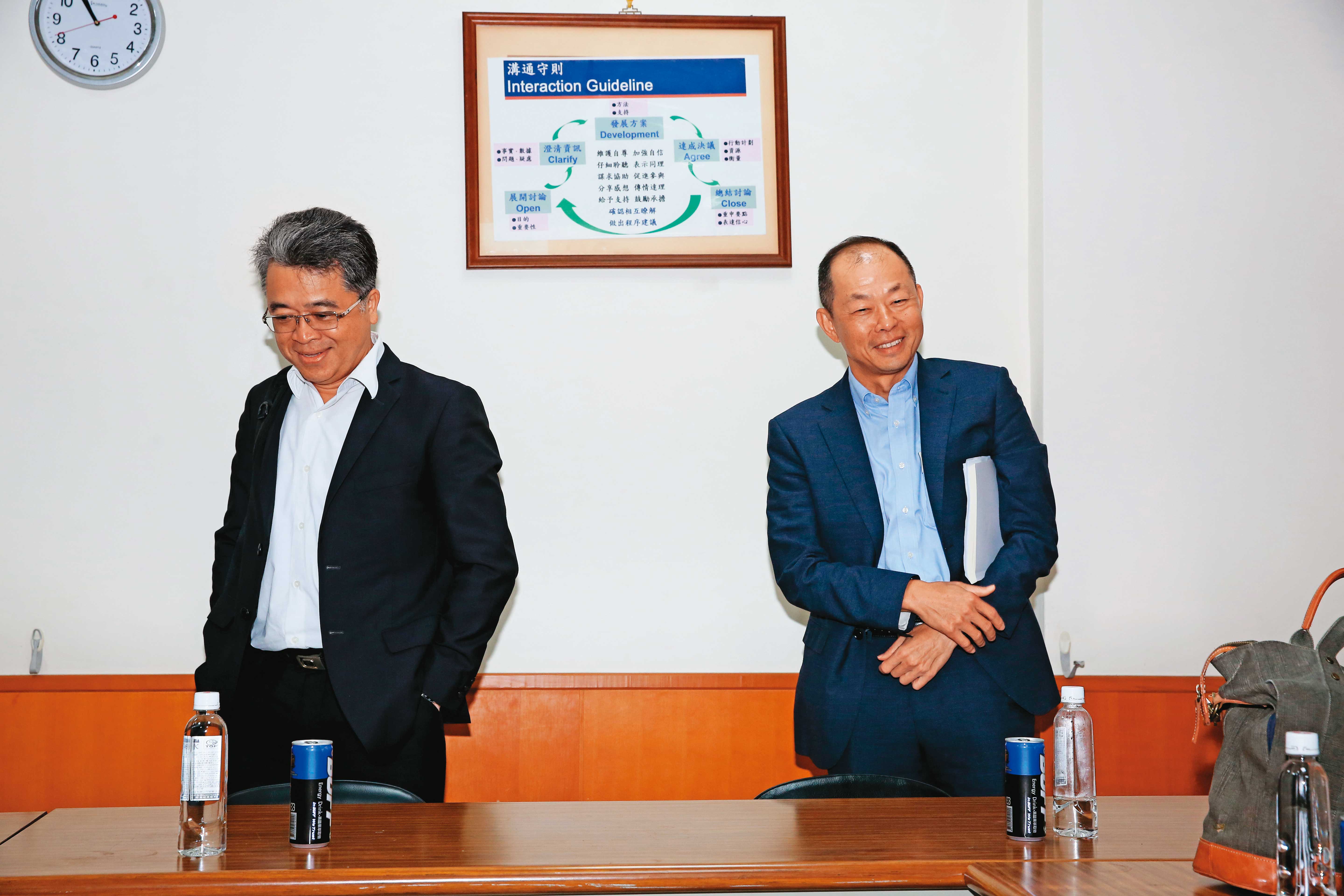 泰山當權派詹景超、詹逸宏去年與龍邦談和，如今雙方關係生變。