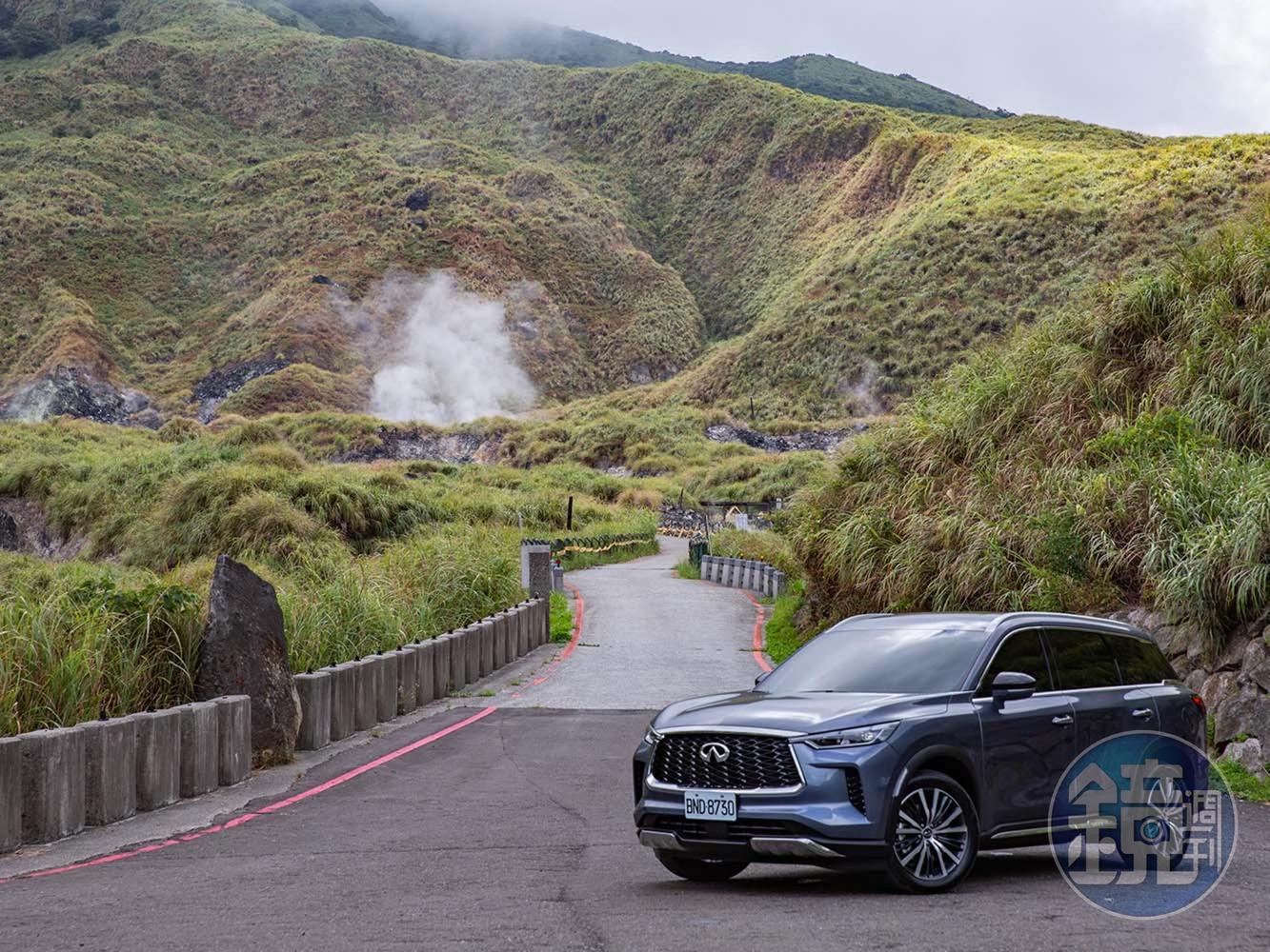 全新二代目的QX60，外觀延續了概念車的設計。