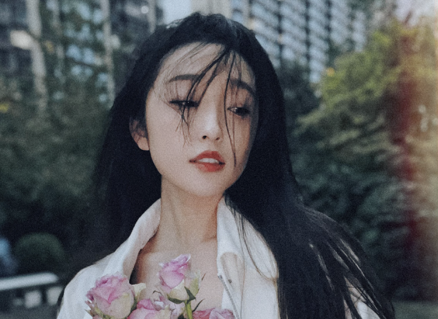 薛卉葳在微博出面澄清，自己並不是不雅影片中的女主角。（翻攝自微博）
