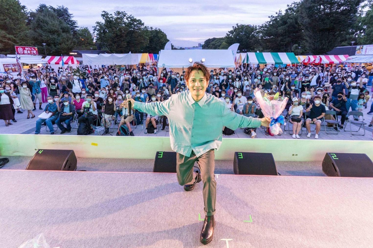 羅文裕受邀衝東京,台灣吉日生活節上國台日客4語壓軸演出。(大賞門文化提供)