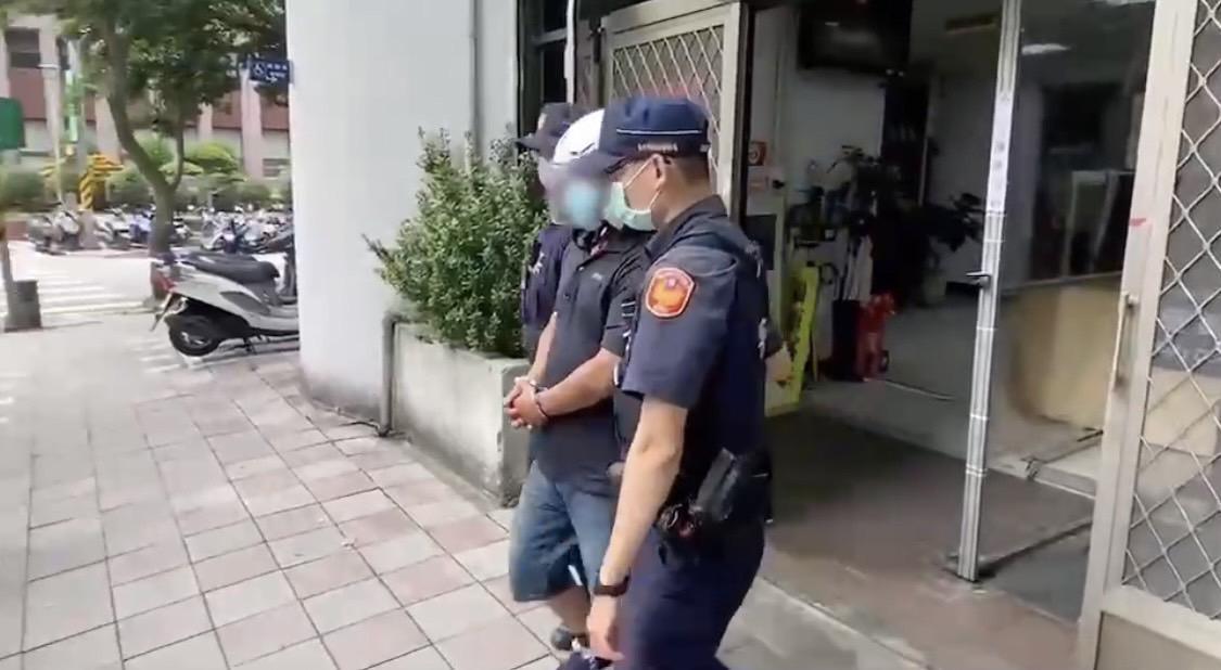 警方循線逮捕何男。（翻攝畫面）